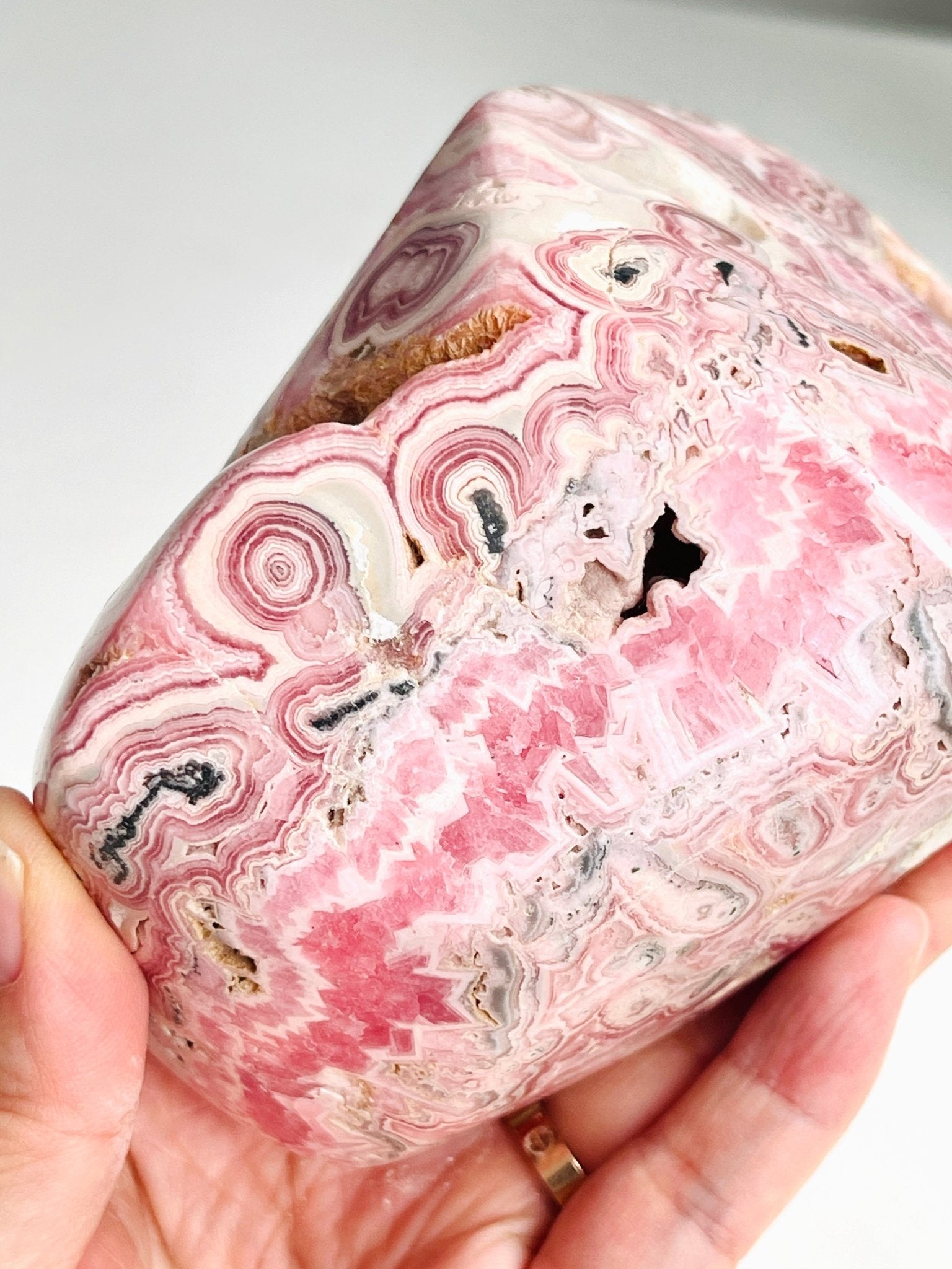1044g AAA Rhodochrosite Freeform – Collector’s Specimen from Argentina Natural Pink Rhodochrosite | Rare Crystal Statement Piece | Semi-Polished | High-End Mineral Display - Million Years Crystal