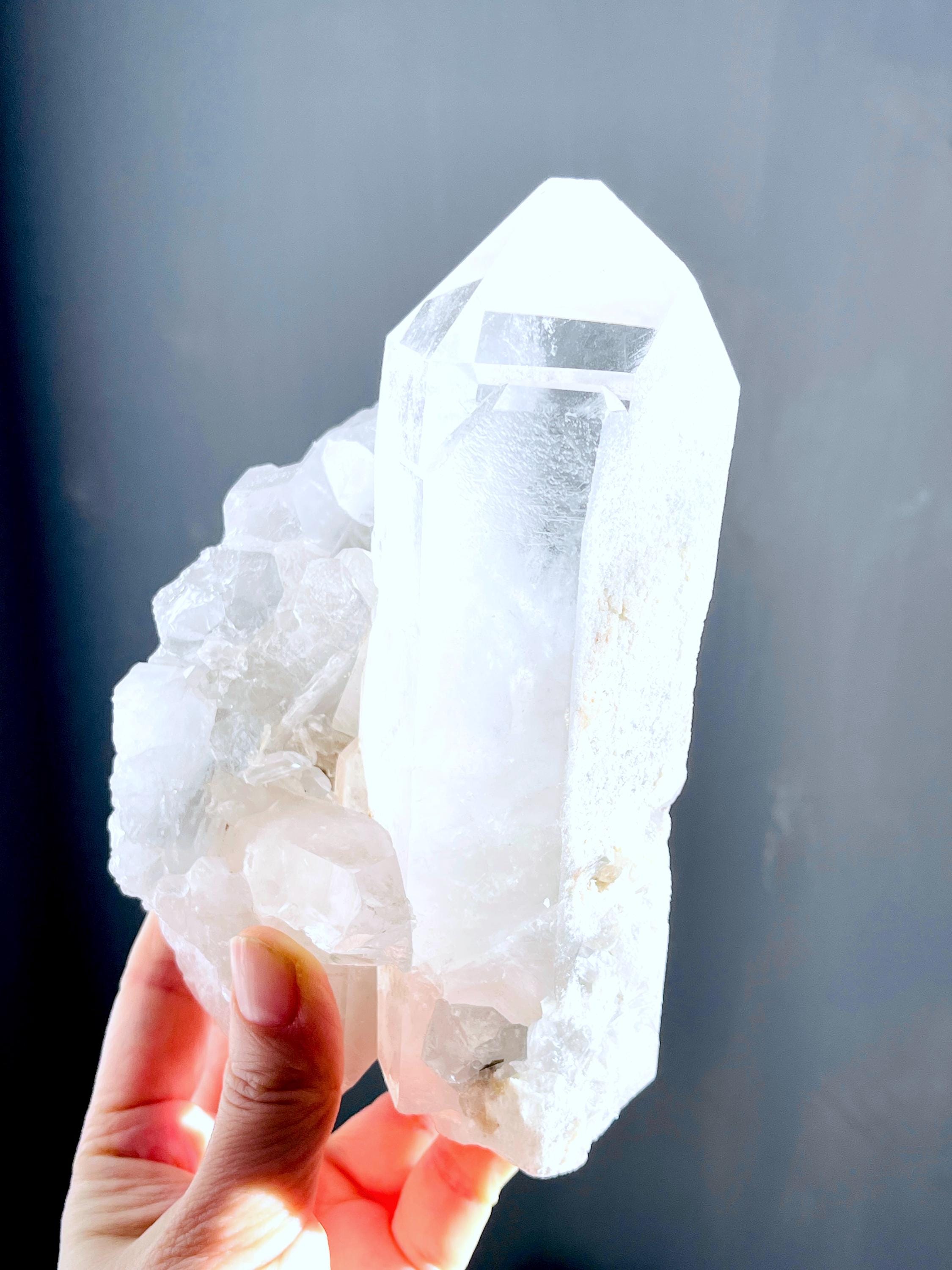 Natural Quartz Crystal, 1.3kg Large Quartz Crystal with big points, Healing Crystals, Crystal Gift