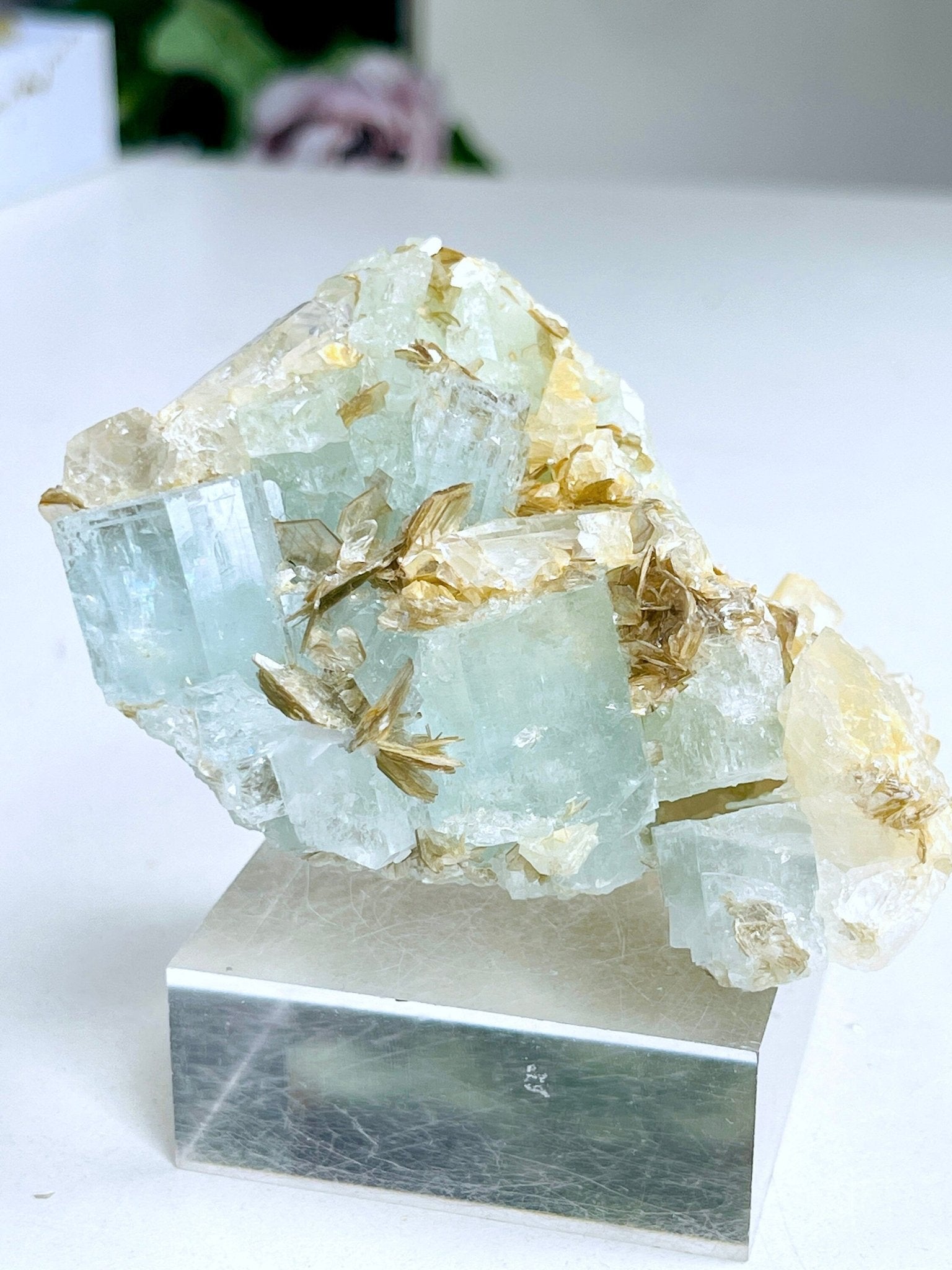 203g Natural Aquamarine Beryl Specimen with Muscovite – Raw Crystal from Skardu, Pakistan - Million Years Crystal