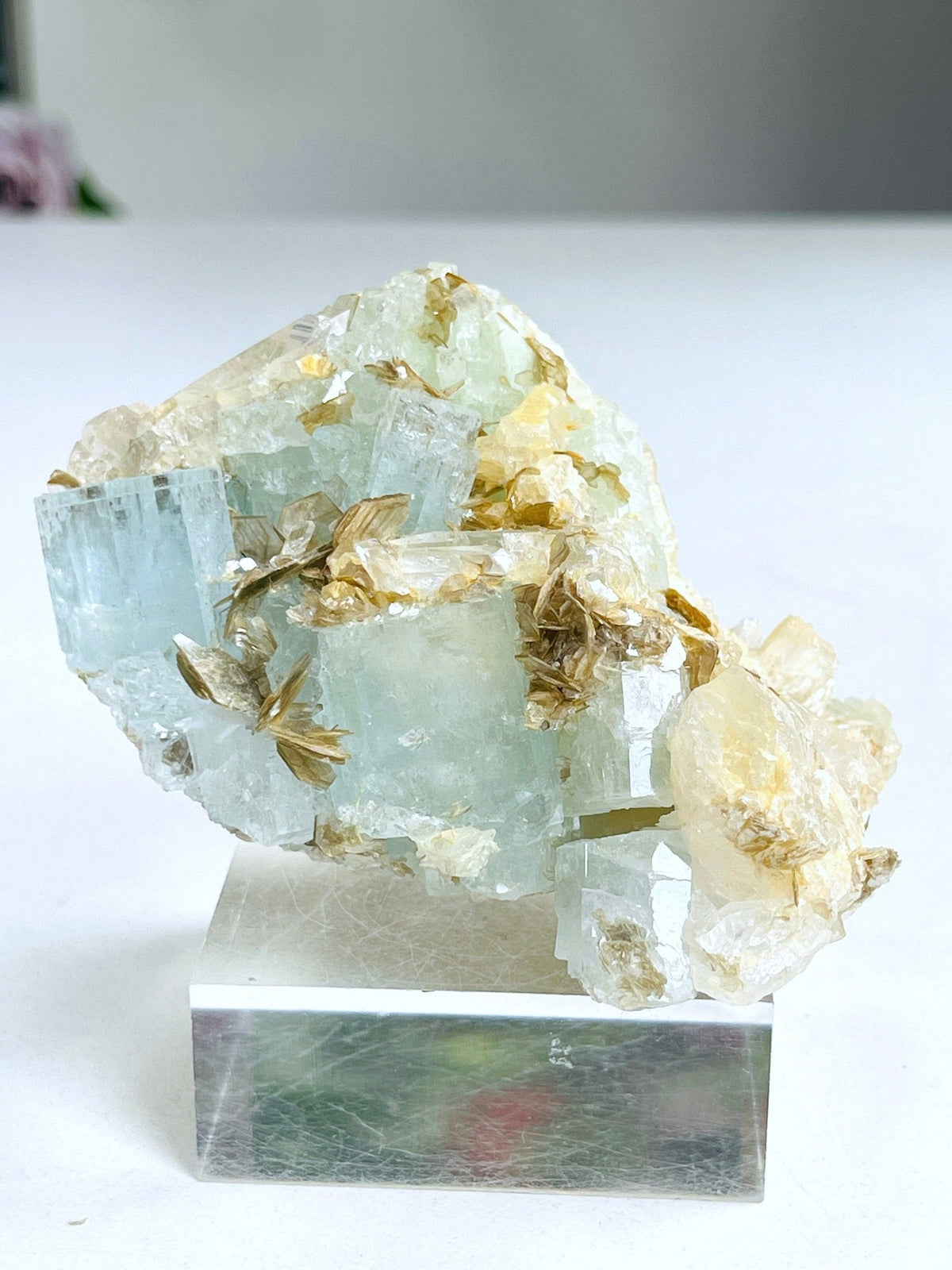 203g Natural Aquamarine Beryl Specimen with Muscovite – Raw Crystal from Skardu, Pakistan - Million Years Crystal