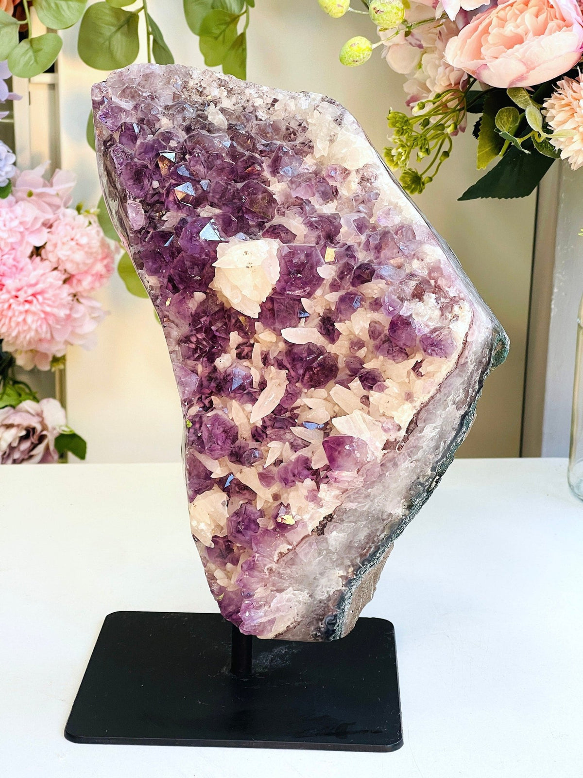 4.7kg Extraordinary Amethyst with Calcite on Metal Stand ,Amethyst Cathedral ,Large Amethyst Crystal Gift, Amethyst for Home Decor Crystal - Million Years Crystal