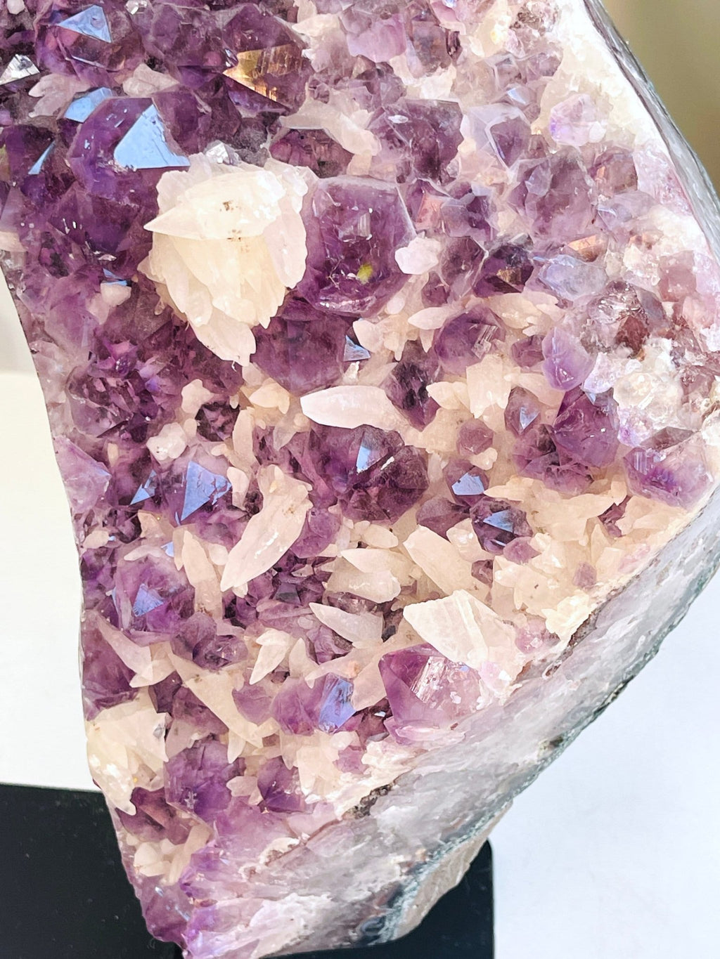4.7kg Extraordinary Amethyst with Calcite on Metal Stand ,Amethyst Cathedral ,Large Amethyst Crystal Gift, Amethyst for Home Decor Crystal - Million Years Crystal
