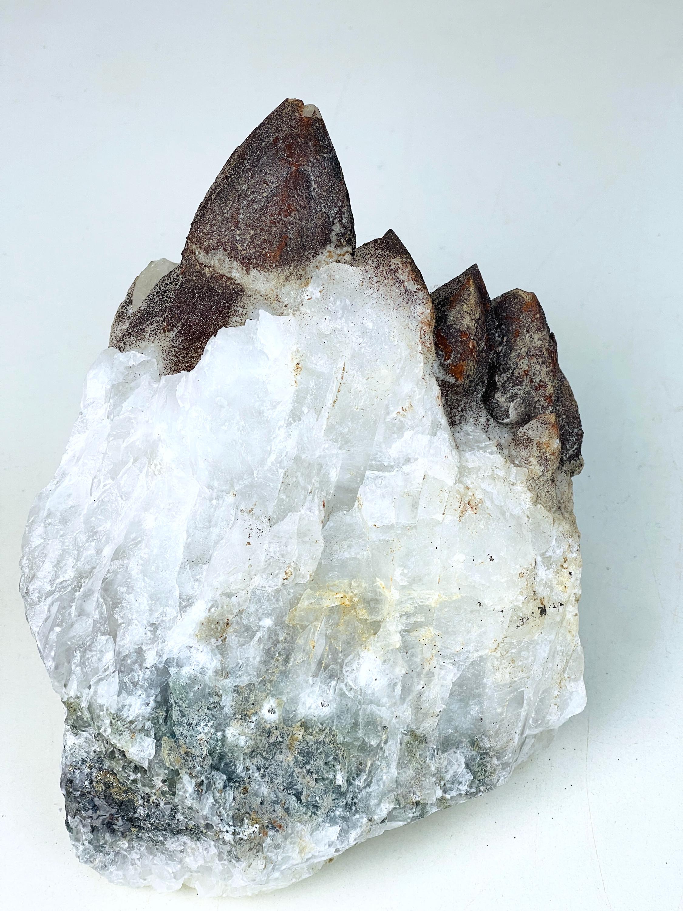 2.8kg Unique Quartz with Rhodochrosite from Djurkovo mine, Laki, Bulgaria, Mineral Specimen, Unique Gift