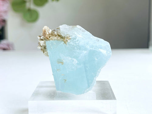 76g Natural Aquamarine Beryl Specimen with Muscovite – Raw Crystal from Skardu, Pakistan