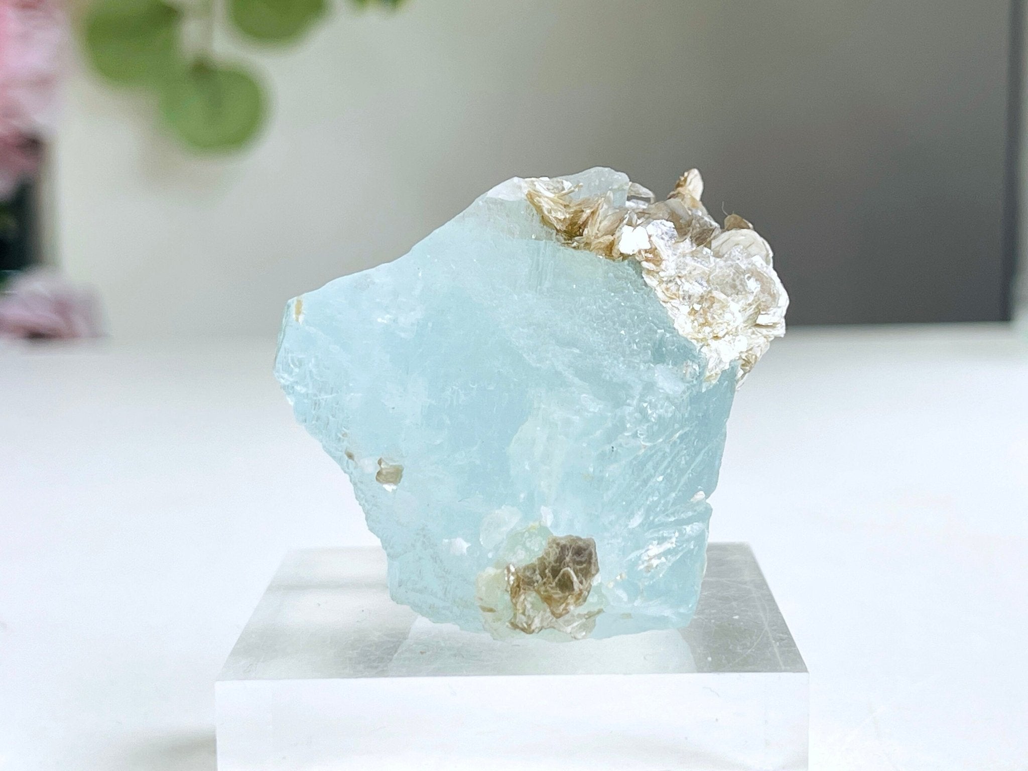 76g Natural Aquamarine Beryl Specimen with Muscovite – Raw Crystal from Skardu, Pakistan - Million Years Crystal