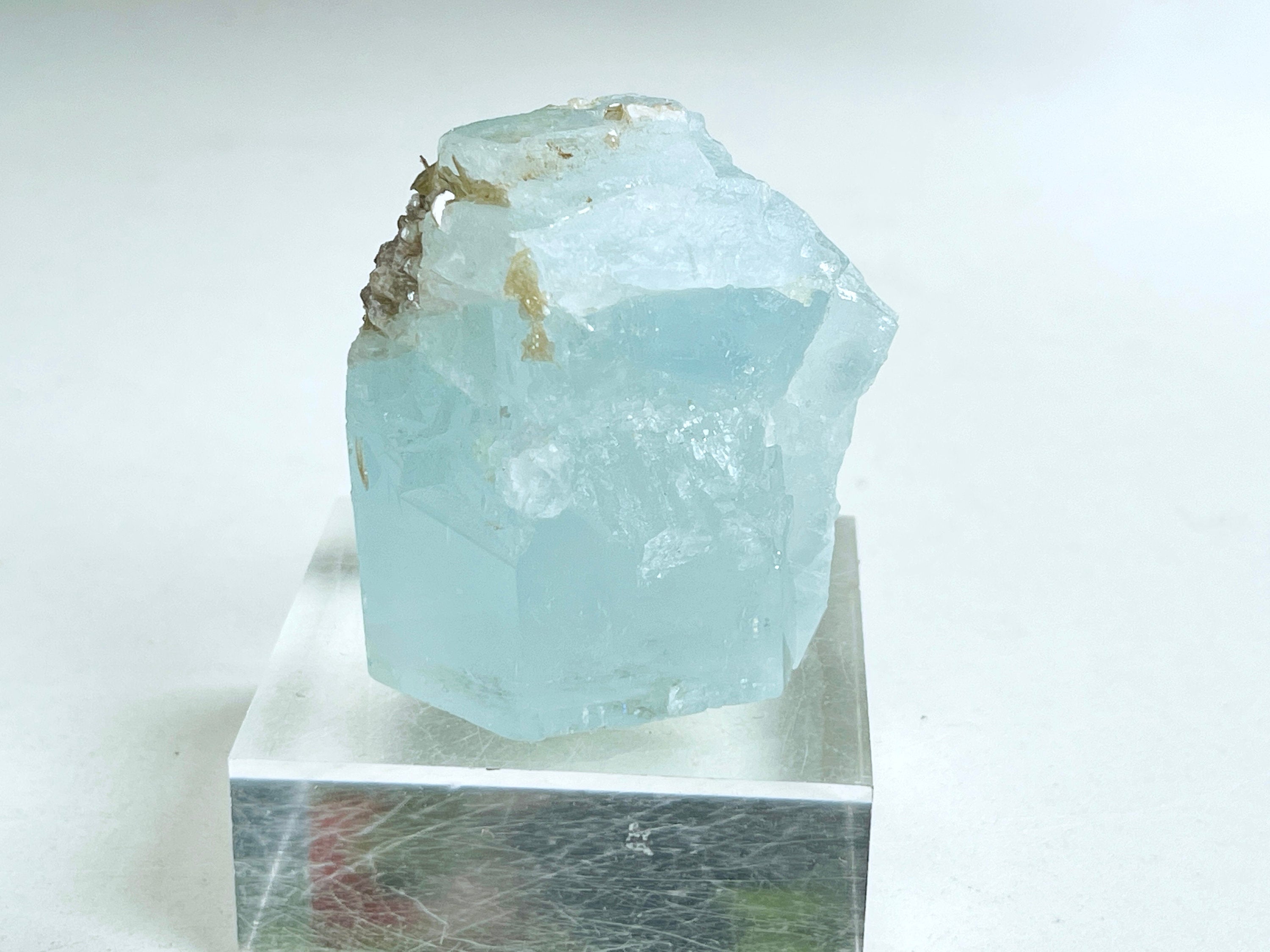 100g Natural Aquamarine Beryl Specimen with Muscovite – Skardu, Pakistan Gem-Quality Aquamarine | Collector's Crystal | Crystal Gift | Raw Mineral Specimen