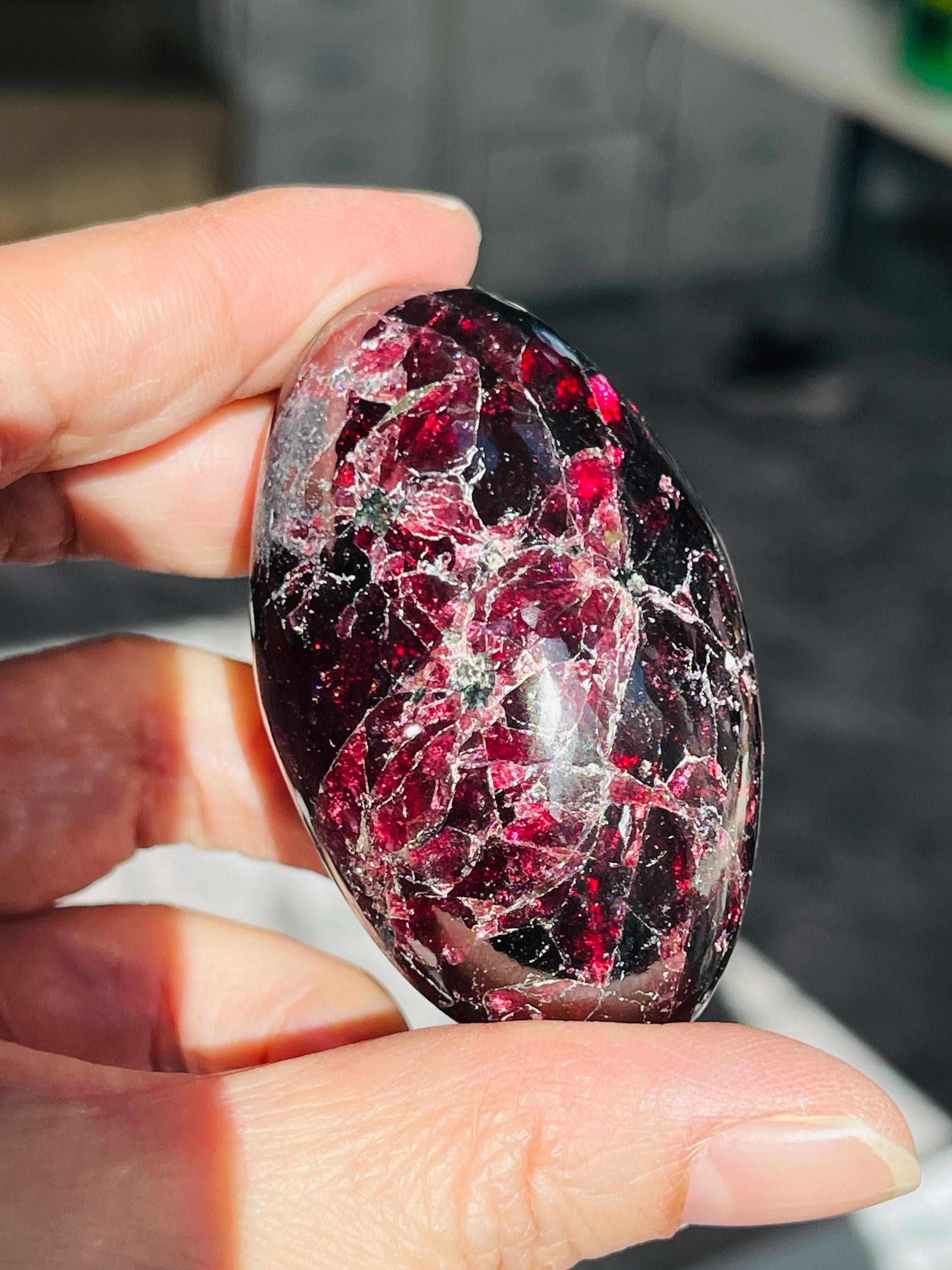 Gemy Garnet Crystal Shiva, Garnet Shiva Lingam, High Quality Garnet Crystal, Crystal Gift, Healing Crystal 3