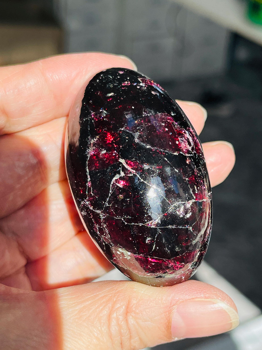 Gemy Garnet Crystal Shiva, Garnet Shiva Lingam, High Quality Garnet Crystal, Crystal Gift, Healing Crystal 3