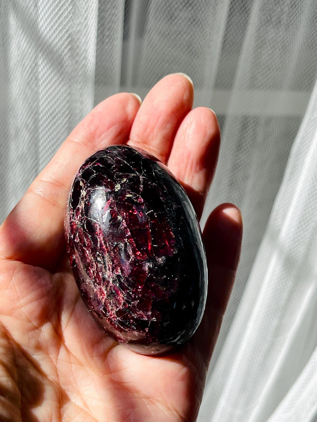 Gemy Garnet Crystal Shiva, Garnet Shiva Lingam, High Quality Garnet Crystal, Crystal Gift, Healing Crystal 1