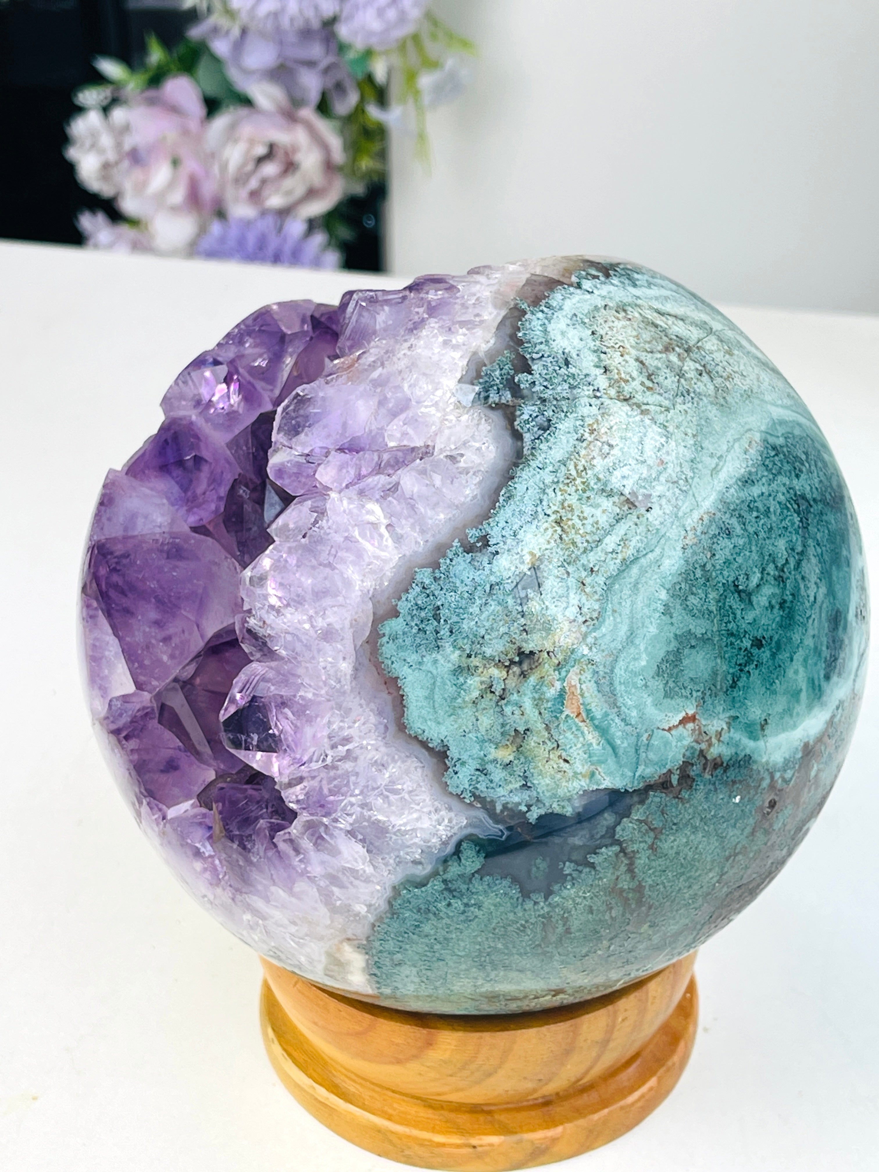 Amethyst Druzy Geode Sphere, 14.3 cm