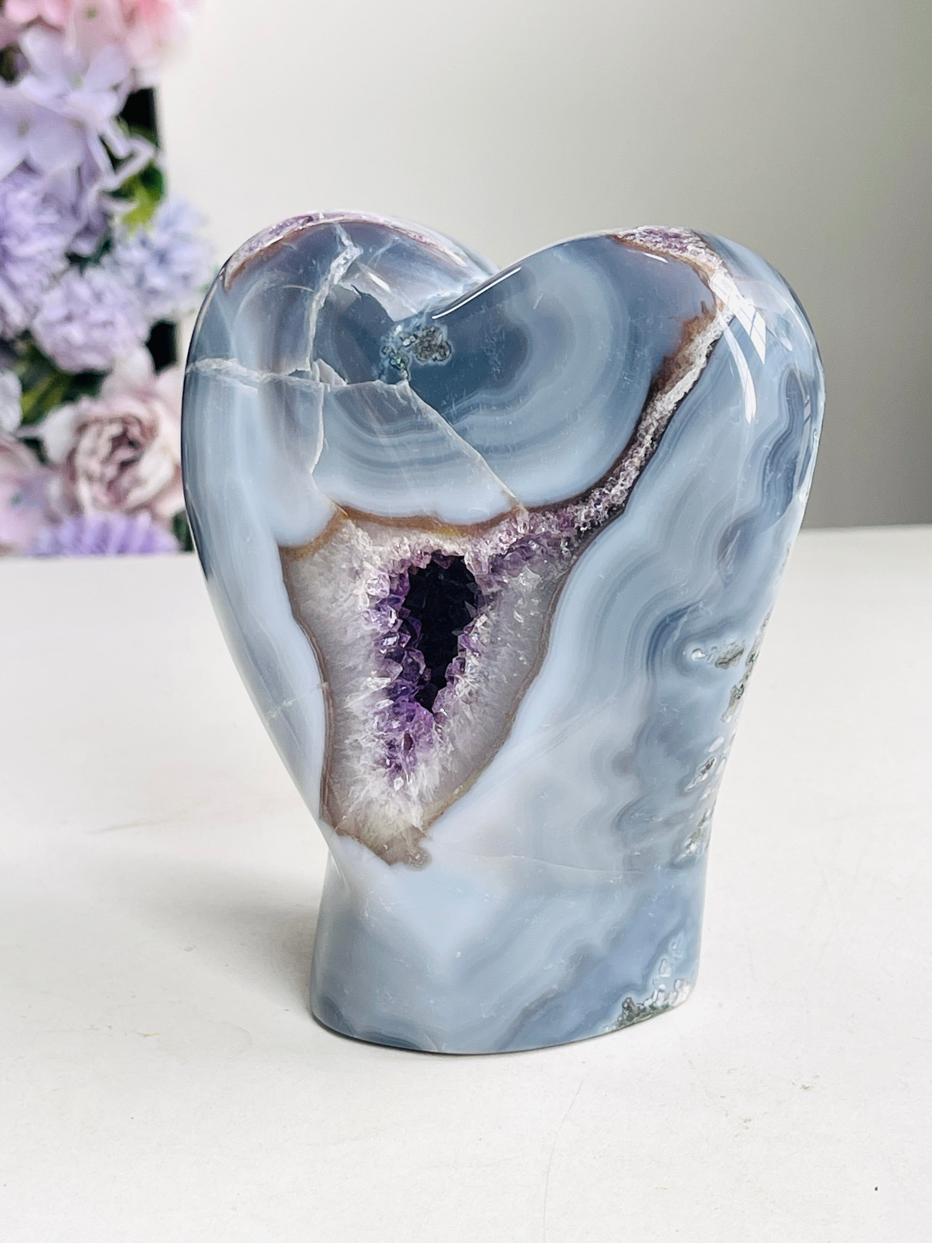 Blue Agate Heart with Amethyst Crystal, selfstanding, 1.09kg