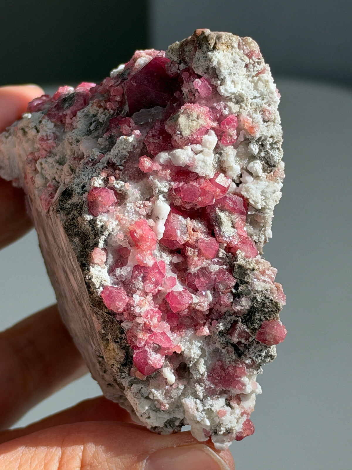 Mexican Raspberry Pink Garnet on Matrix, 205 g