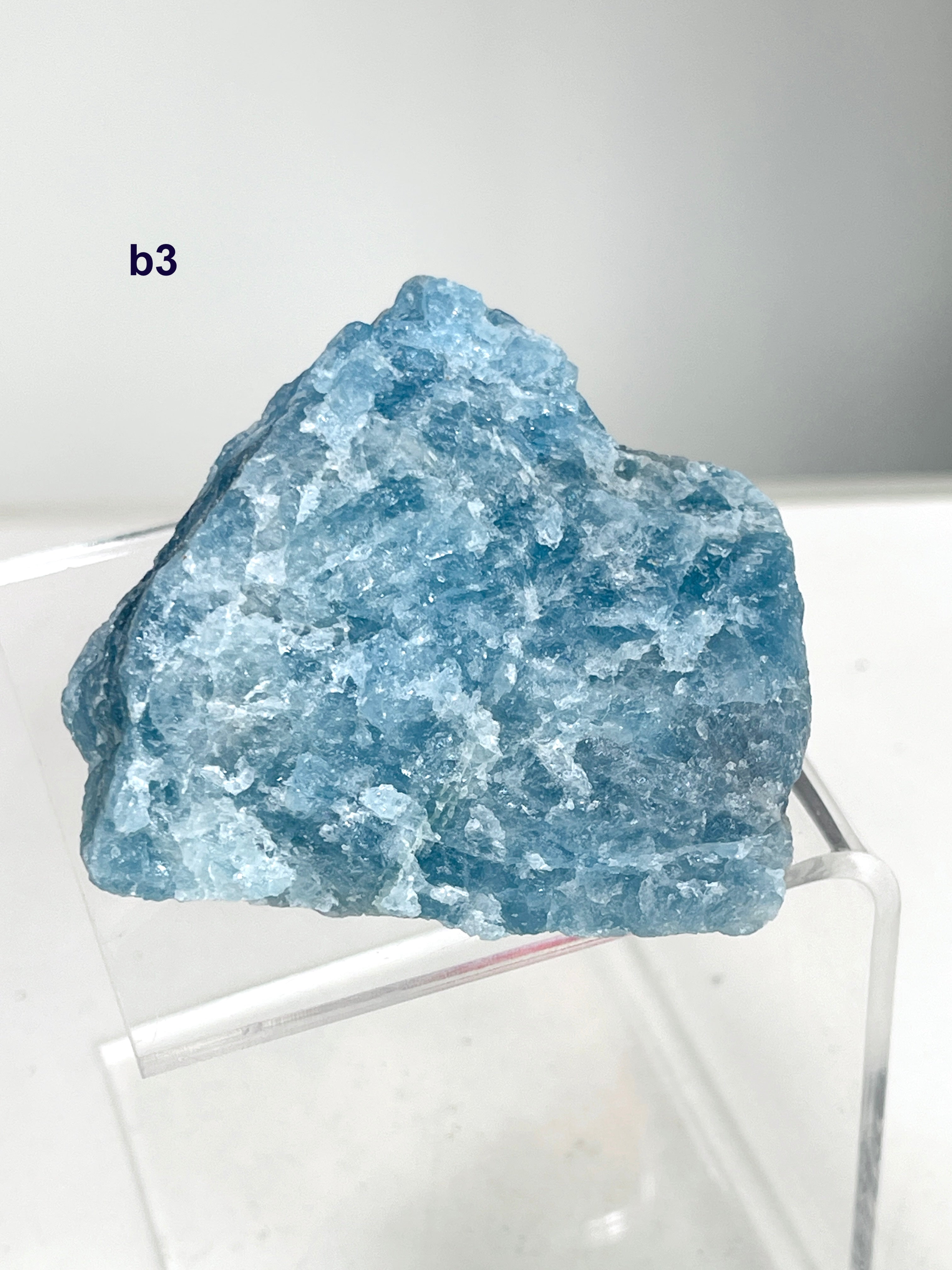 Natural Aquamarine Crystal – Large Raw Aquamarine Stone from Brazil