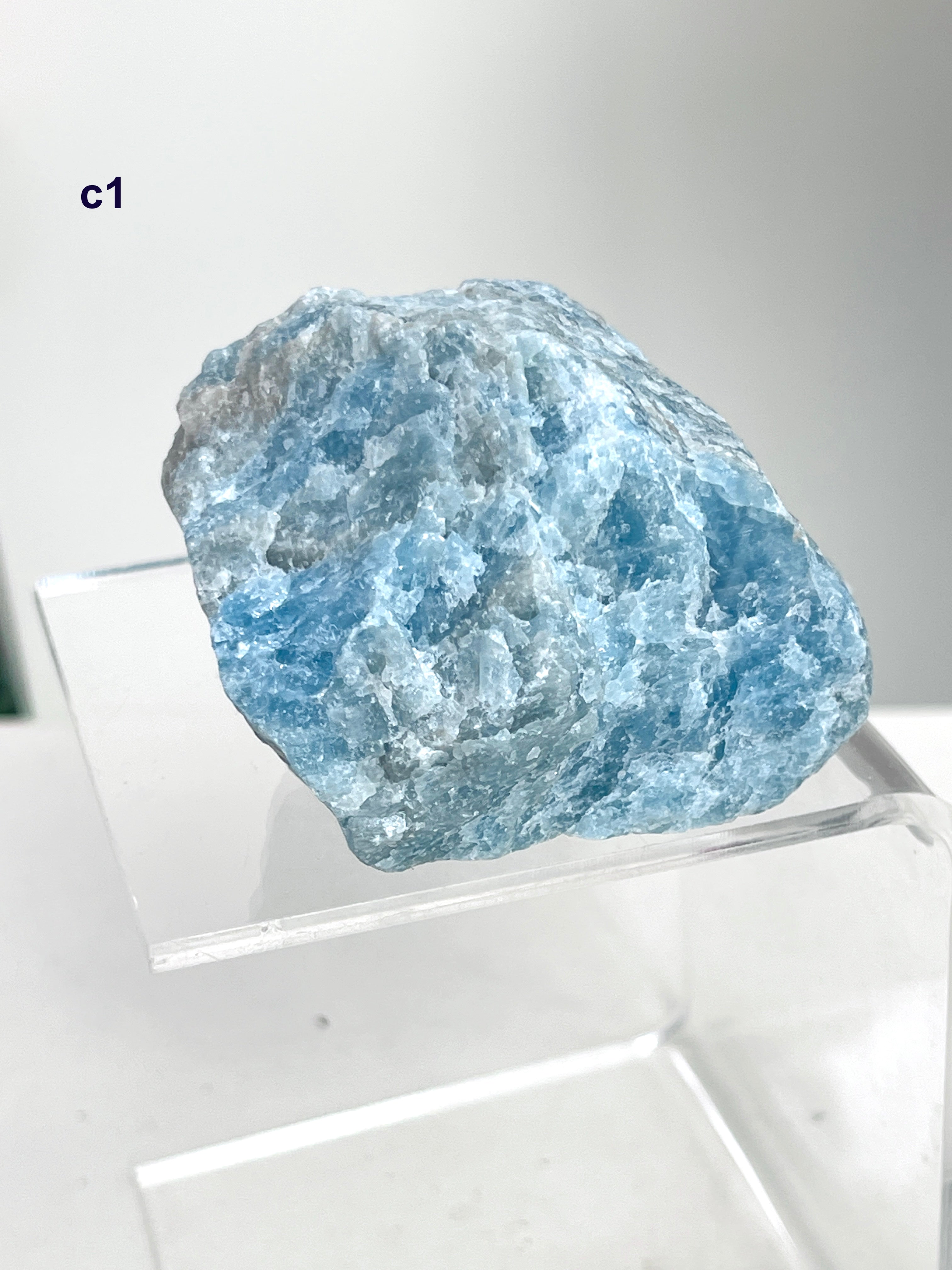 Natural Aquamarine Crystal – Large Raw Aquamarine Stone from Brazil