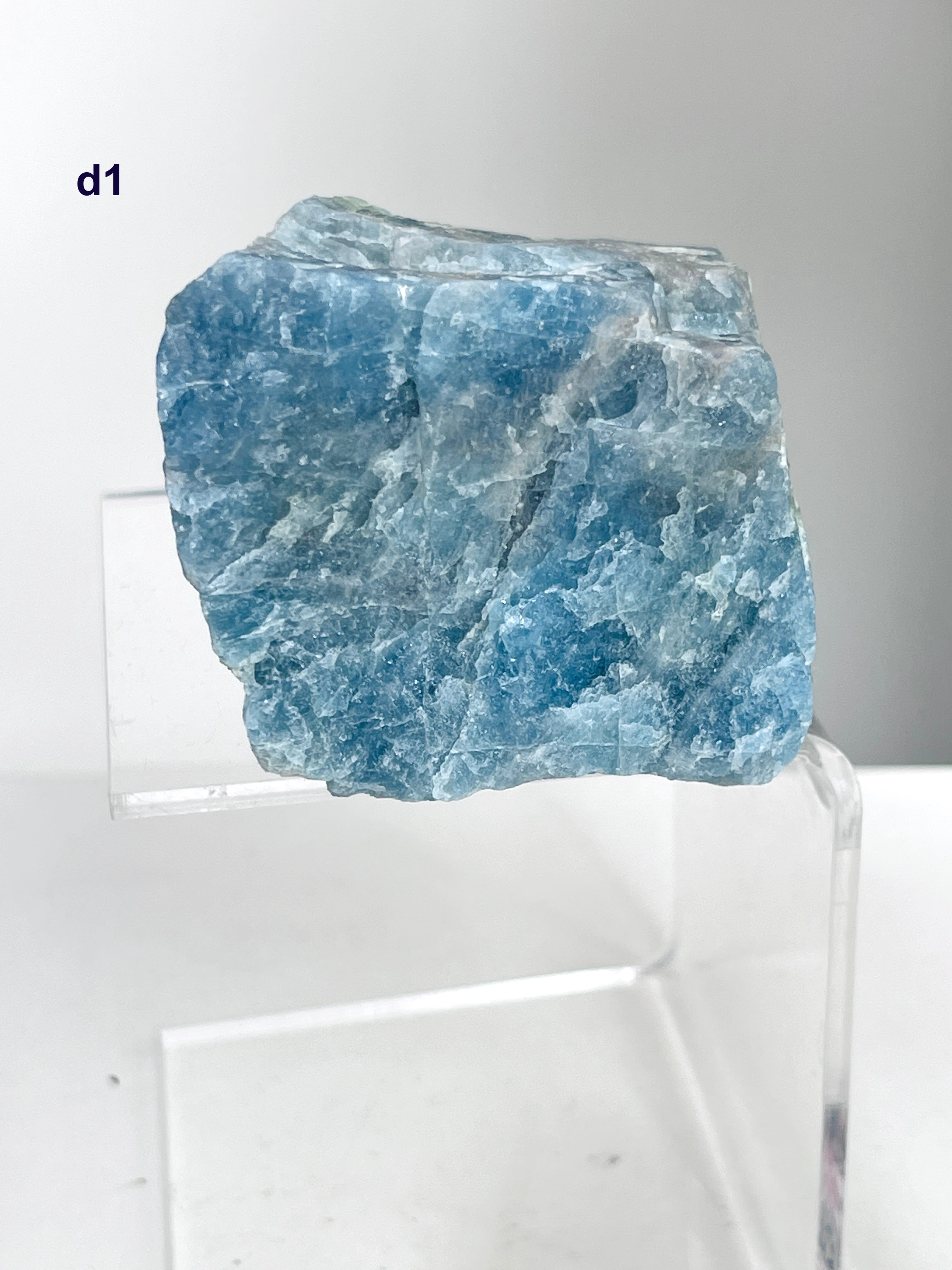 Natural Aquamarine Crystal – Large Raw Aquamarine Stone from Brazil
