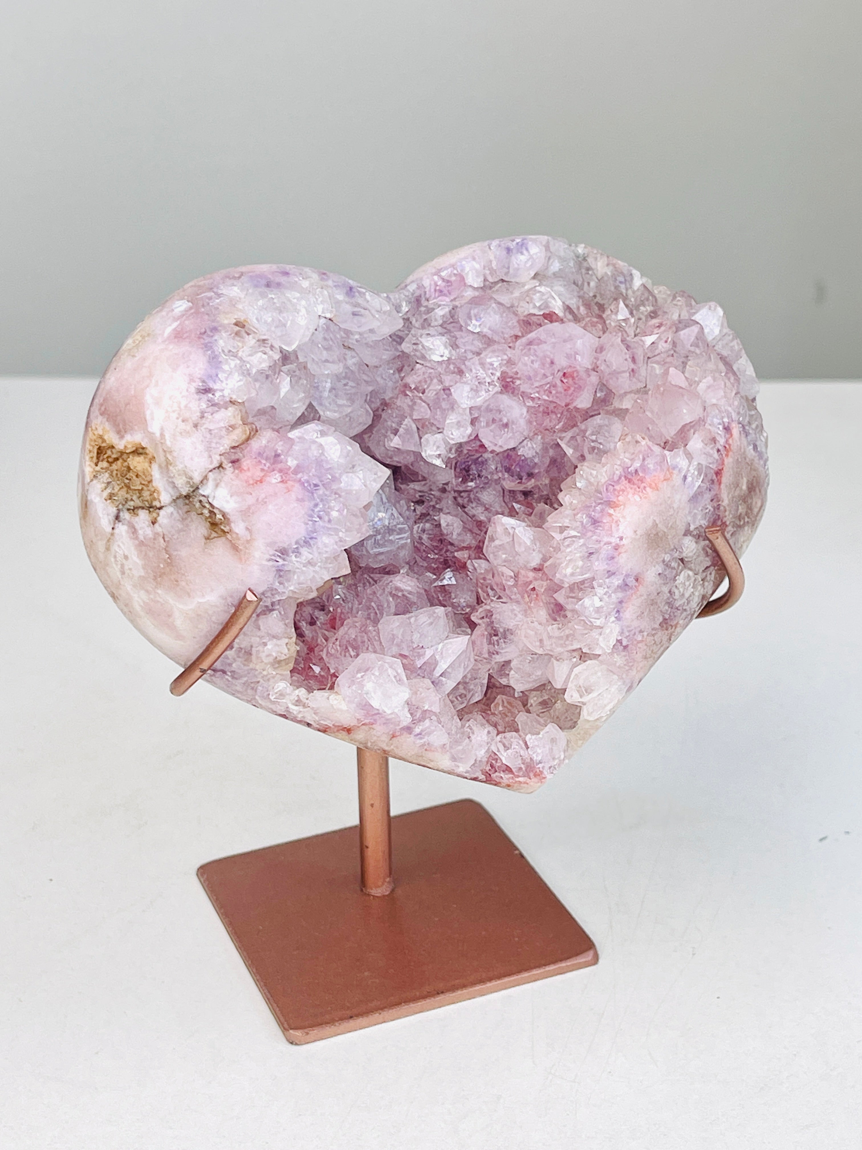 Pink Amethyst Druzy Heart – Natural Healing Crystal for Meditation & Home Decor