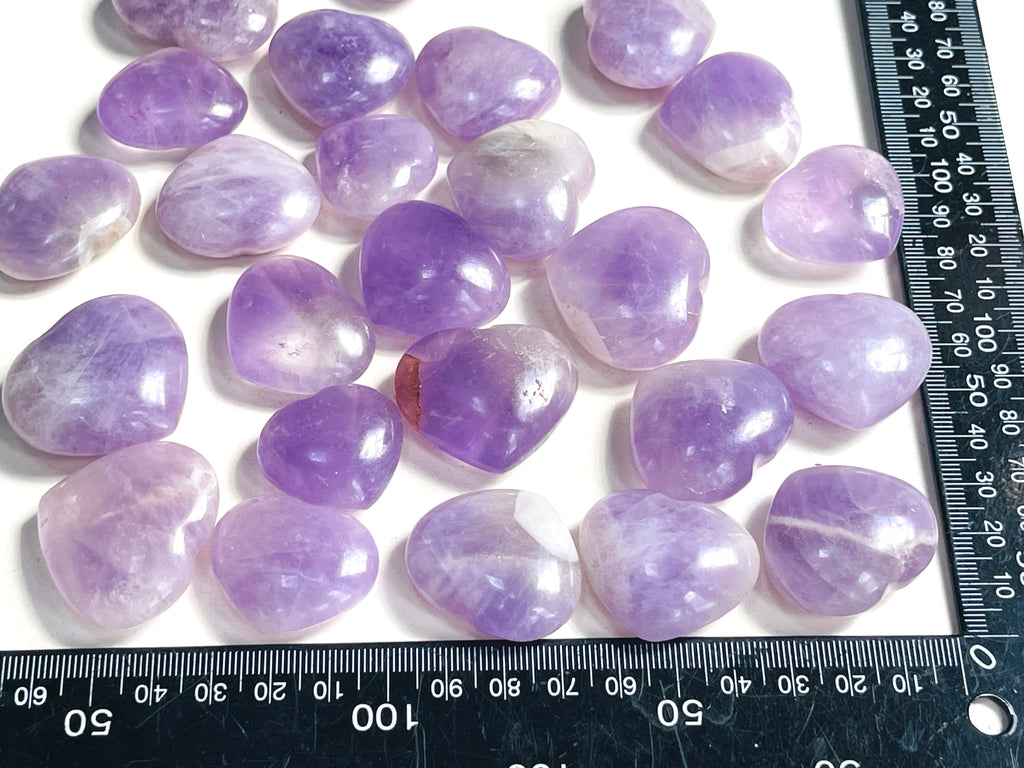 Lavender Amethyst Heart Crystal – Polished Healing Stone, Calming Crystal Gift, Stress Relief, Meditation, Reiki, Spiritual Decor