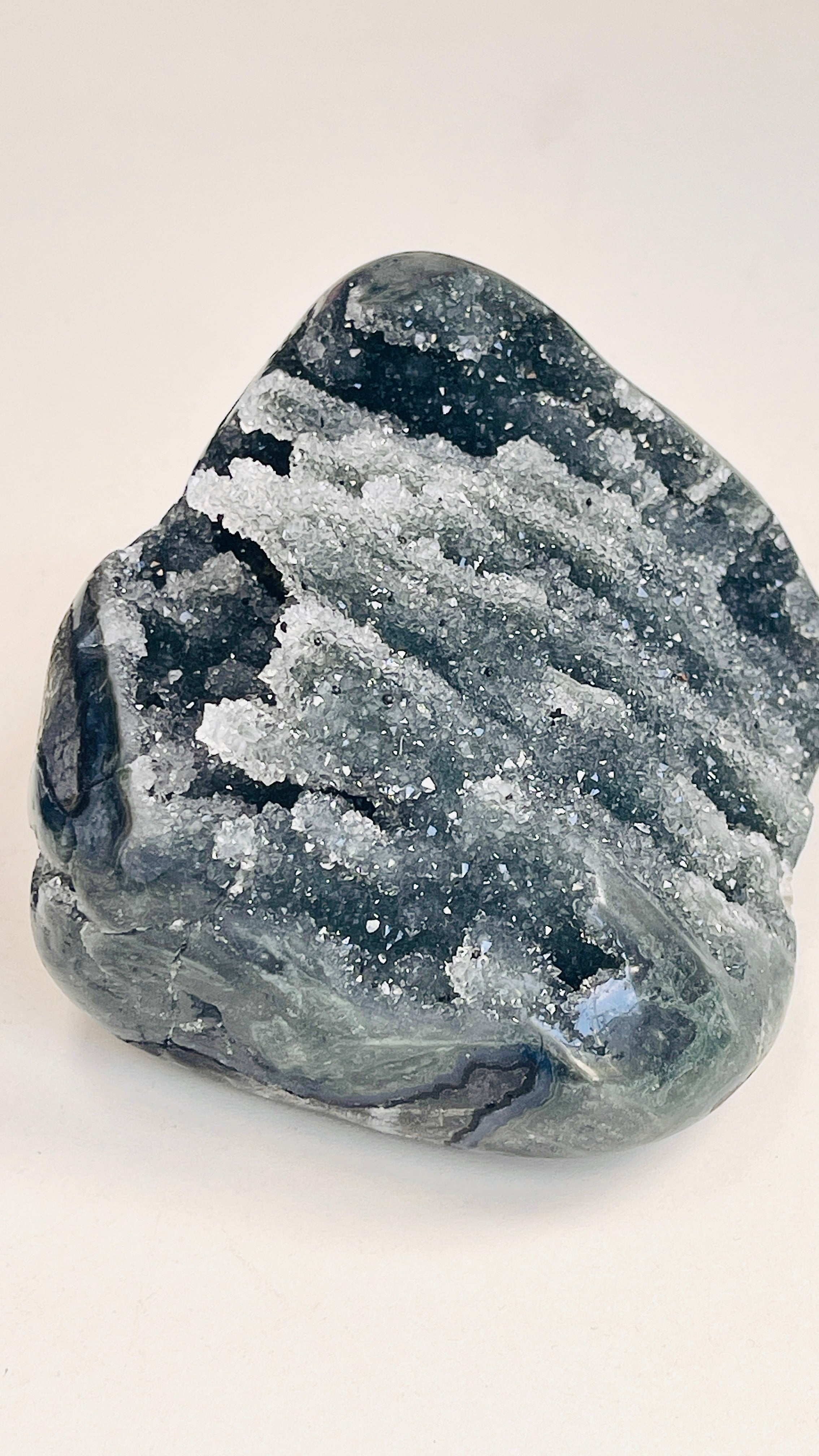 Black Druzy Agate Geode Specimen – Sparkling Grey Crystal Cluster