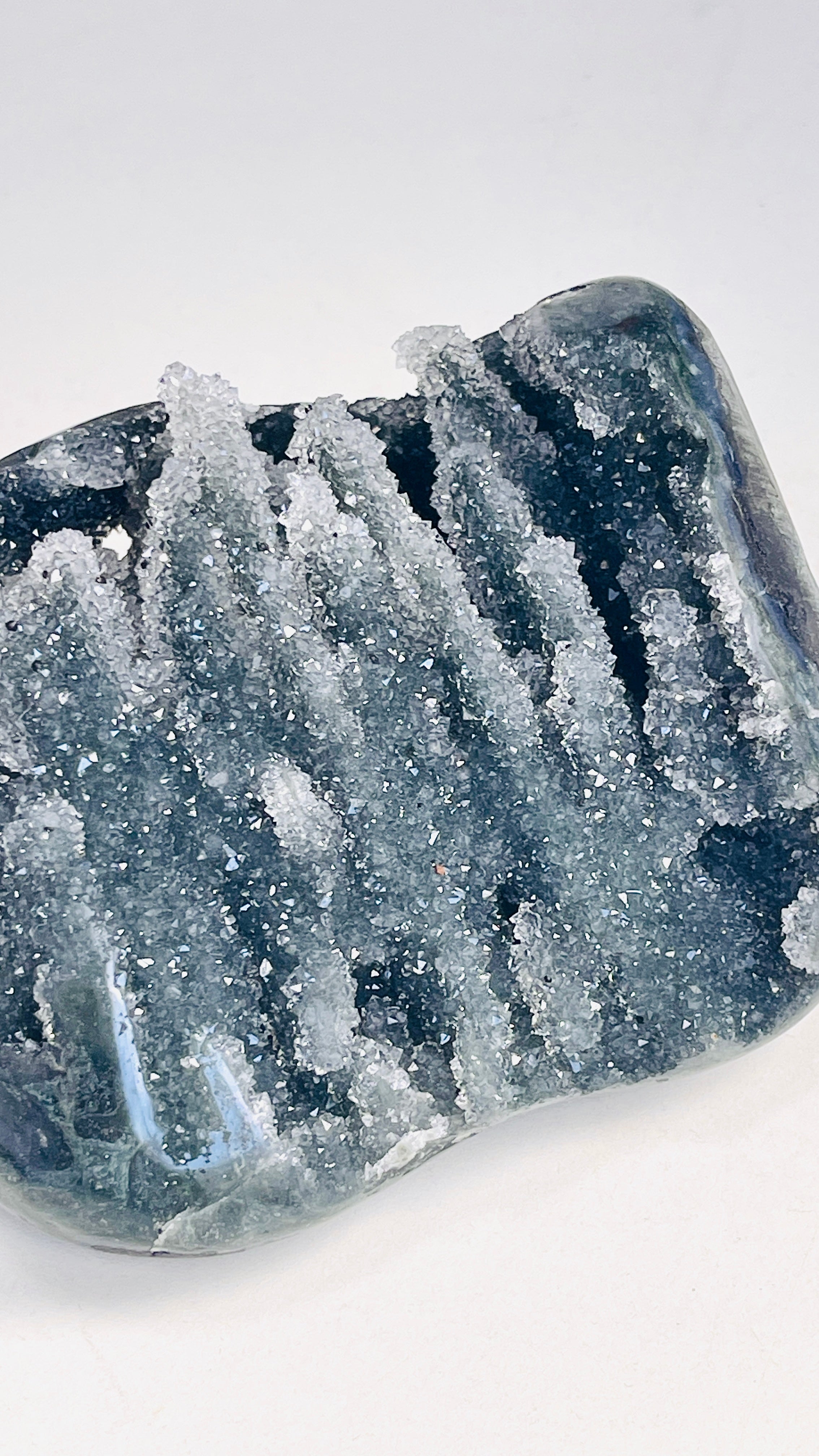 Black Druzy Agate Geode Specimen – Sparkling Grey Crystal Cluster