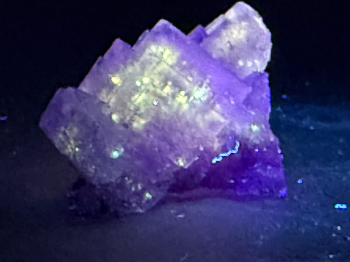 New Find Petroleum Fluorite -33g