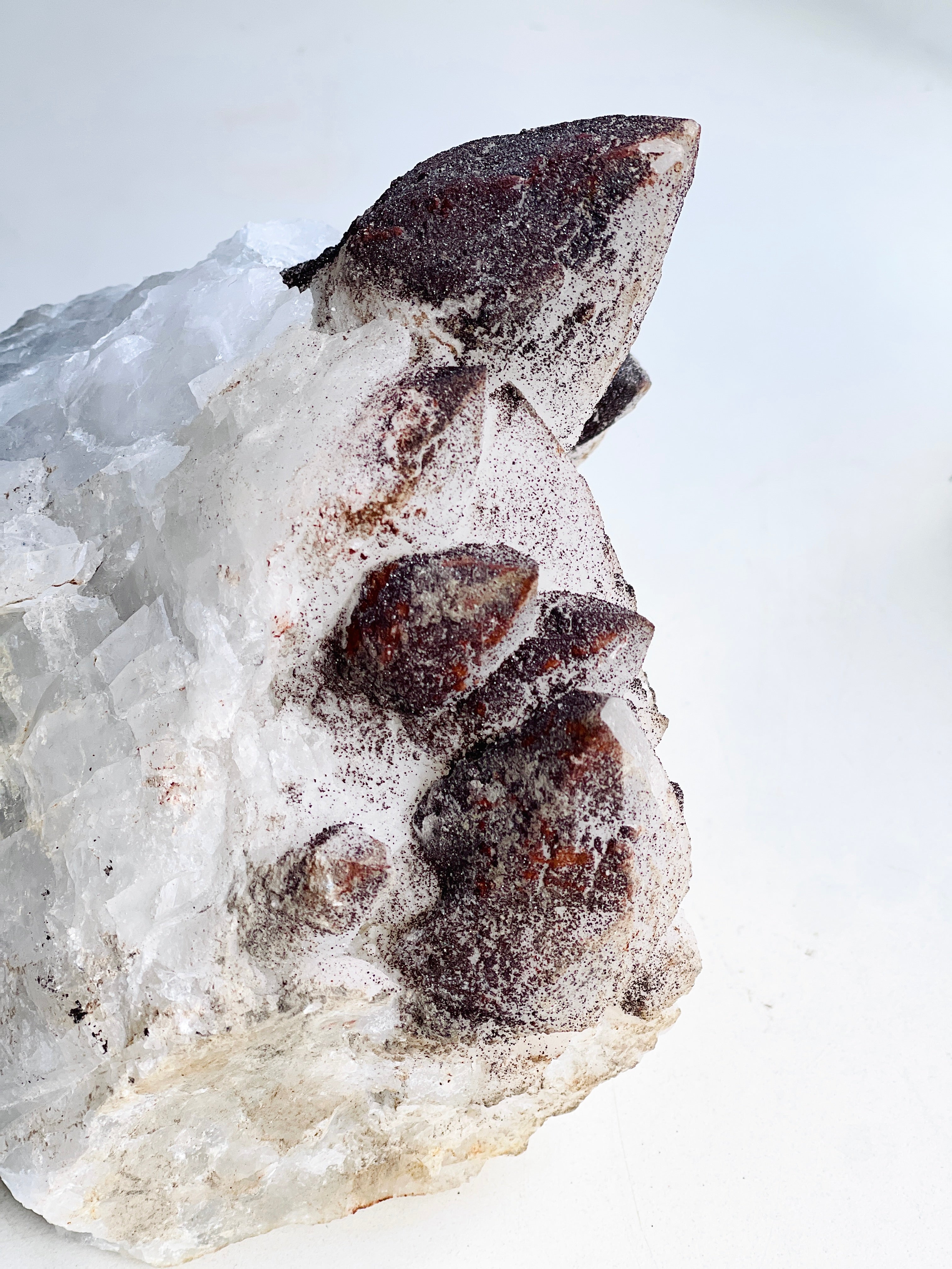 2.8kg Unique Quartz with Rhodochrosite from Djurkovo mine, Laki, Bulgaria, Mineral Specimen, Unique Gift
