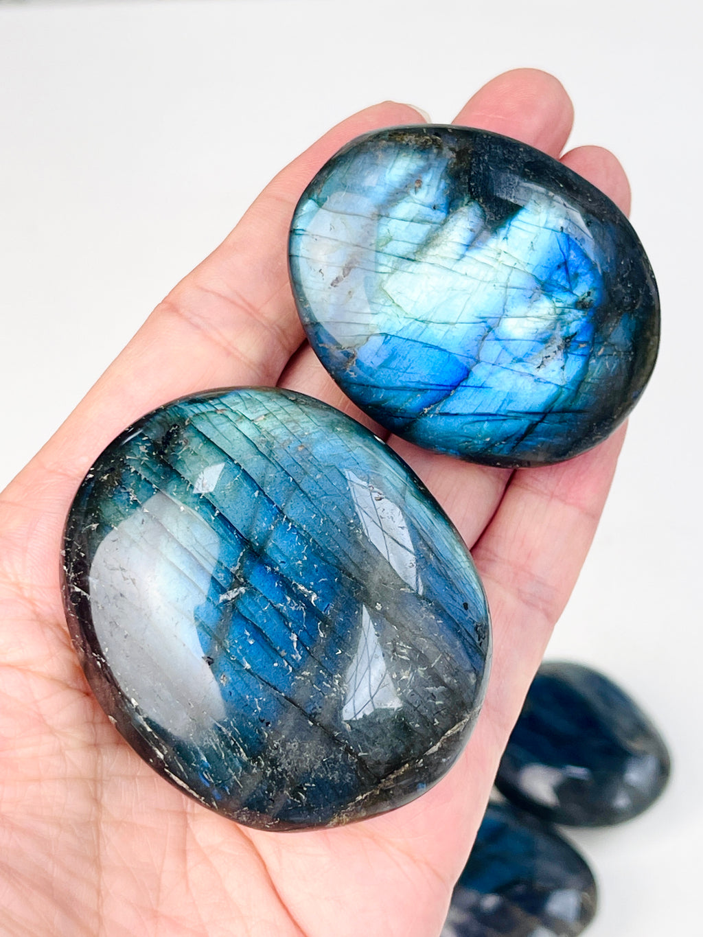 Labradorite Palm Stone, Flash Labradorite pocket stone, crystal gift, healing crystal