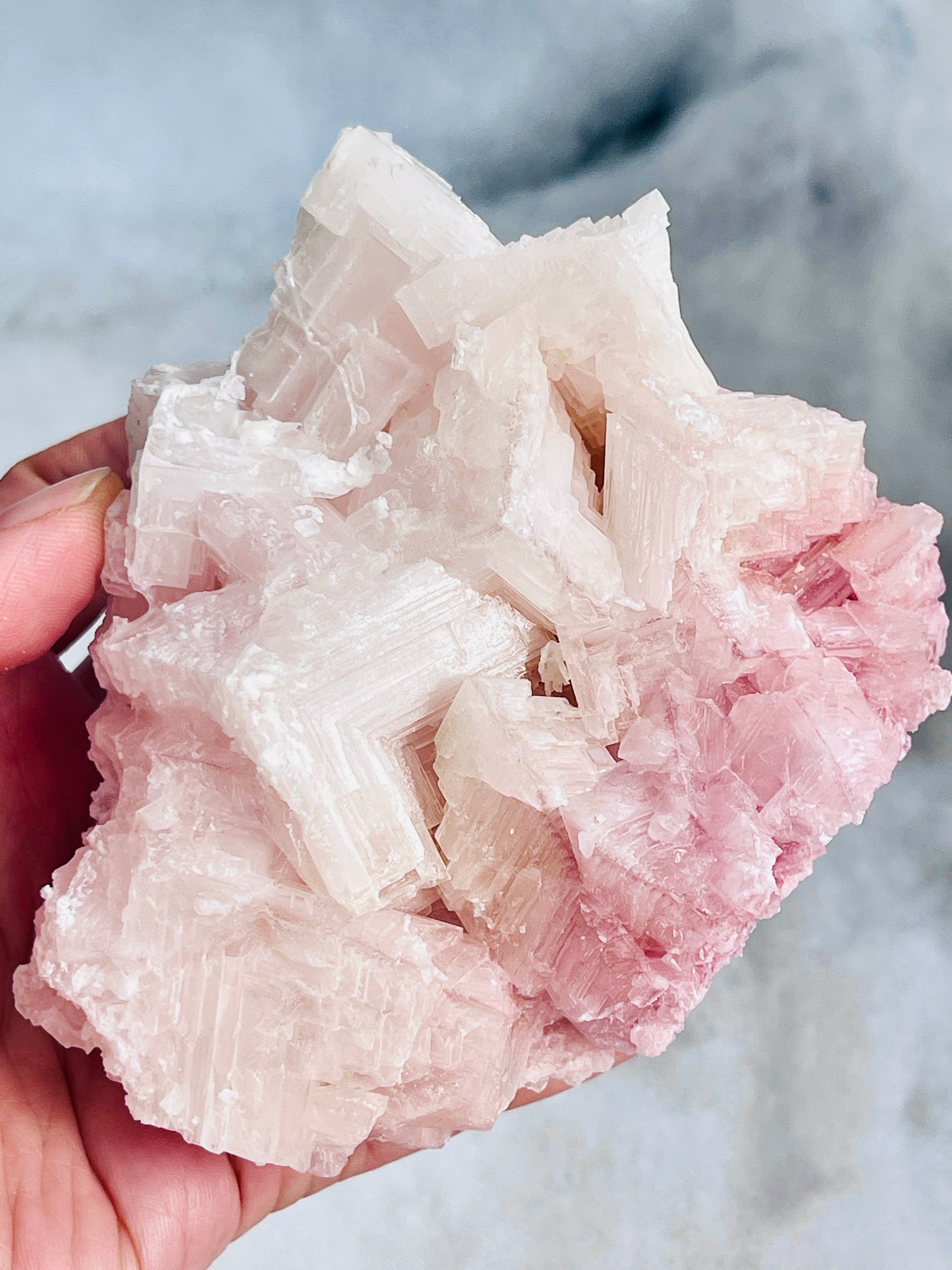 Pink Halite Specimen – Natural Salt Crystal, Owens Lake California- 342g