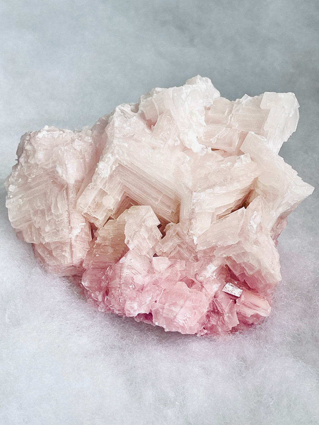 Pink Halite Specimen – Natural Salt Crystal, Owens Lake California- 342g