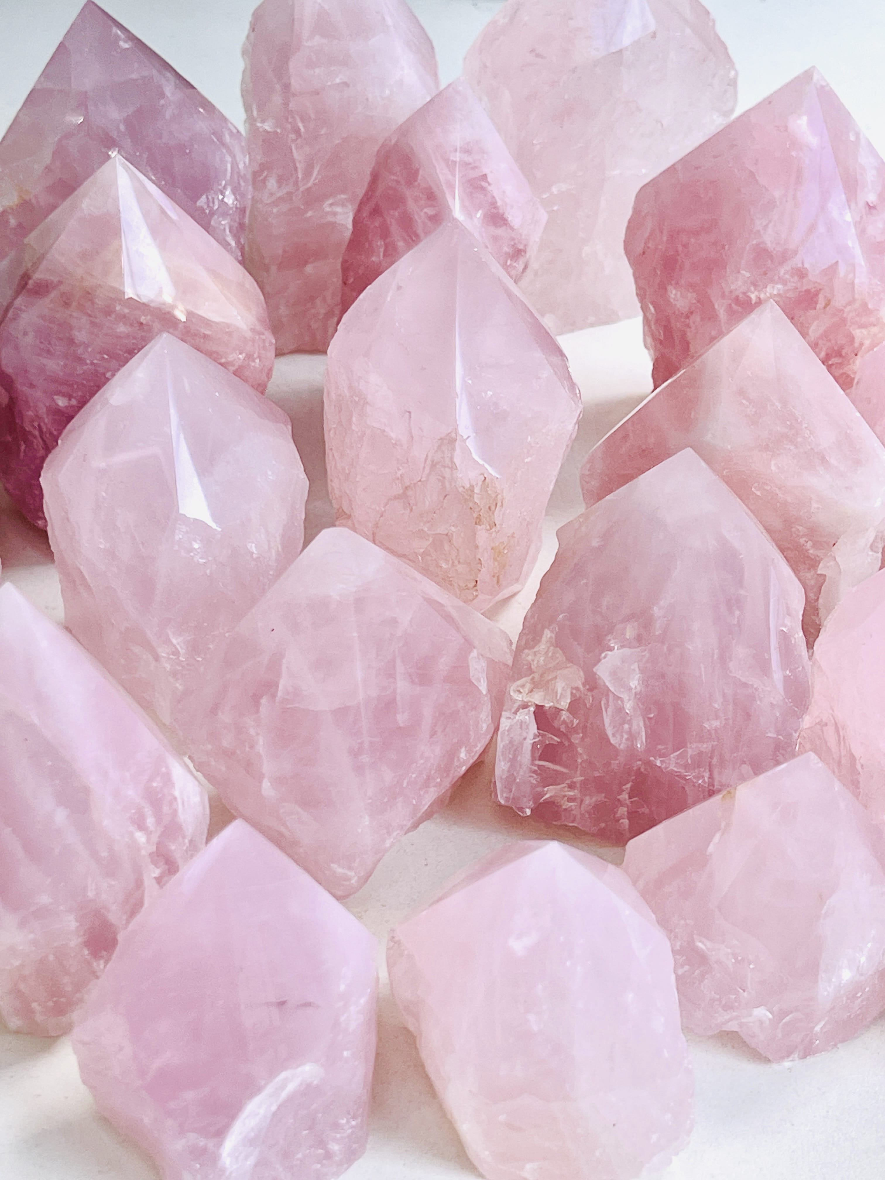 Rose Quartz Top Polished Points with diffeerent size 