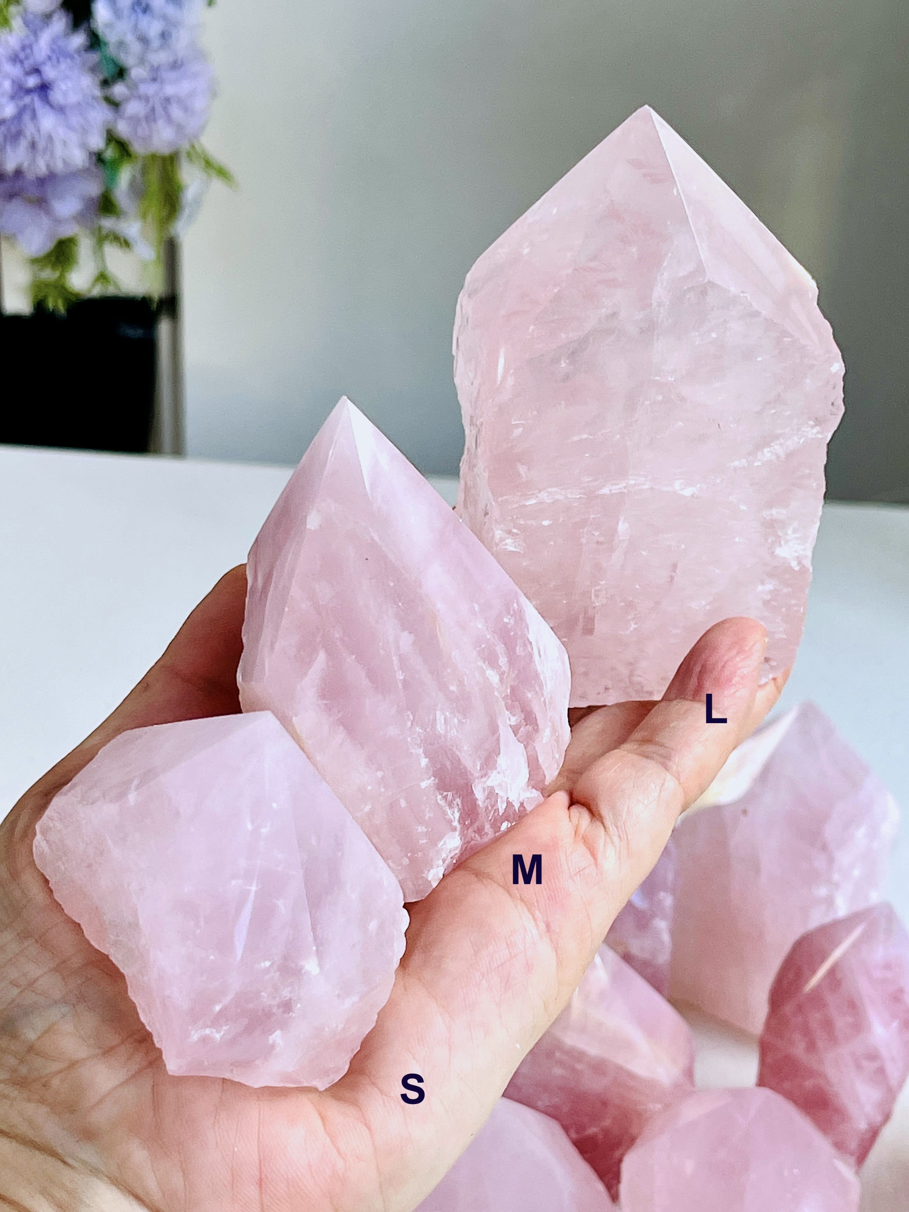 Rose Quartz Top Polished Points with diffeerent size 