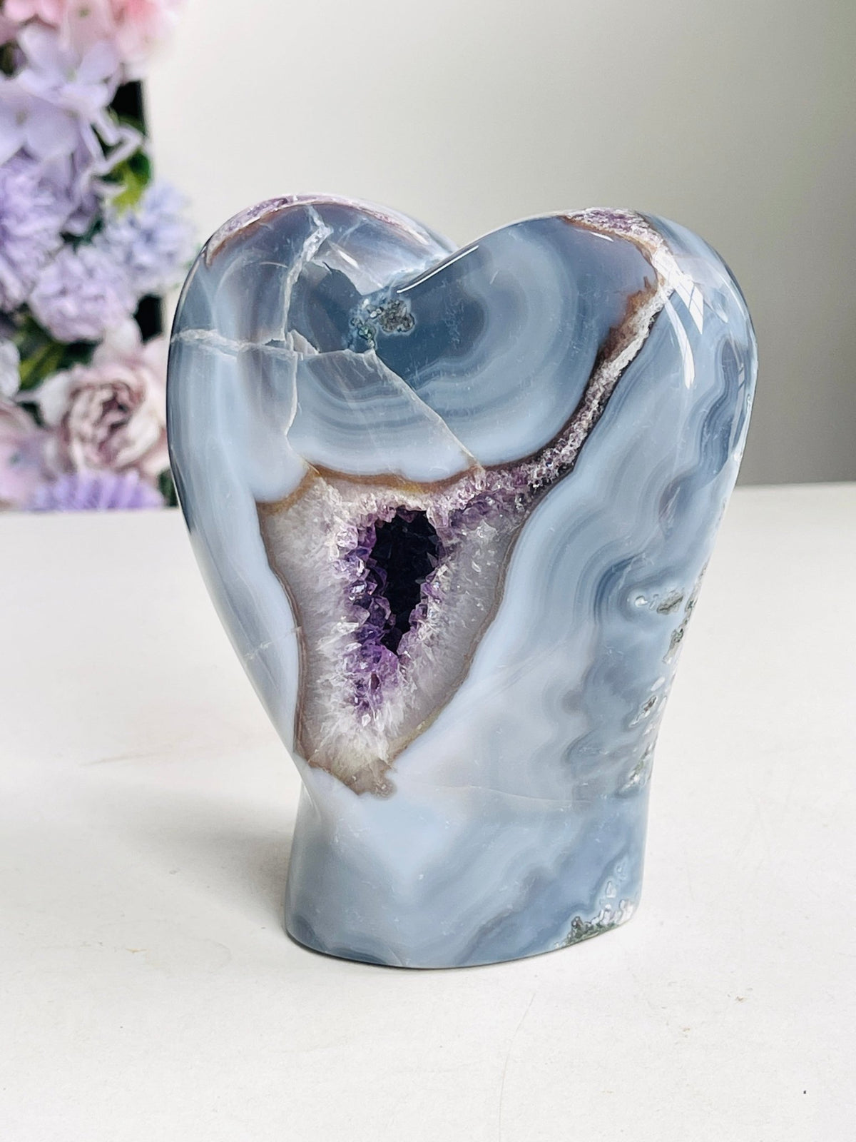 Blue Agate Heart with Amethyst Crystal, selfstanding, 1.09kg - Million Years Crystal