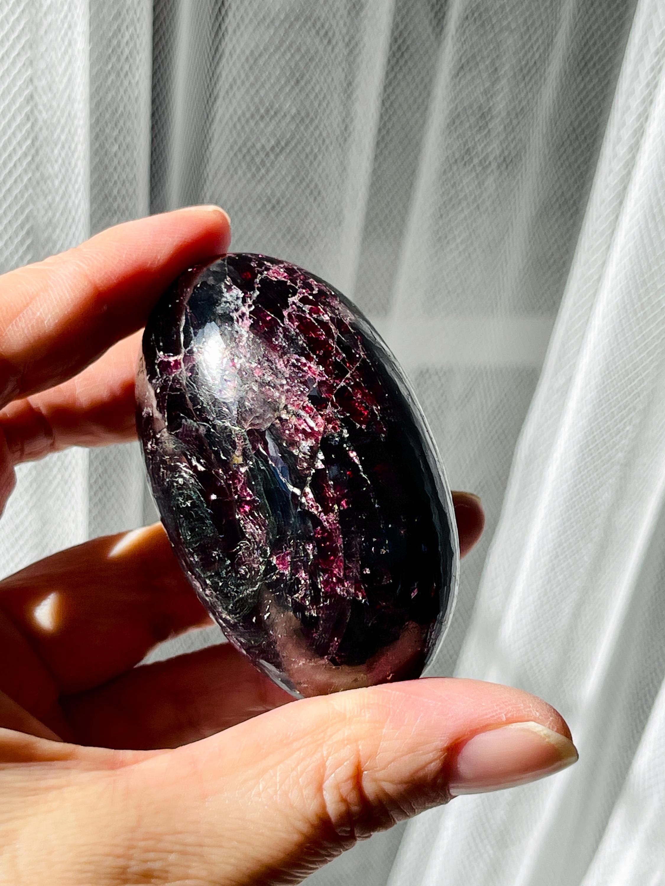 Gemy Garnet Crystal Shiva, Garnet Shiva Lingam, High Quality Garnet Crystal, Crystal Gift, Healing Crystal 1