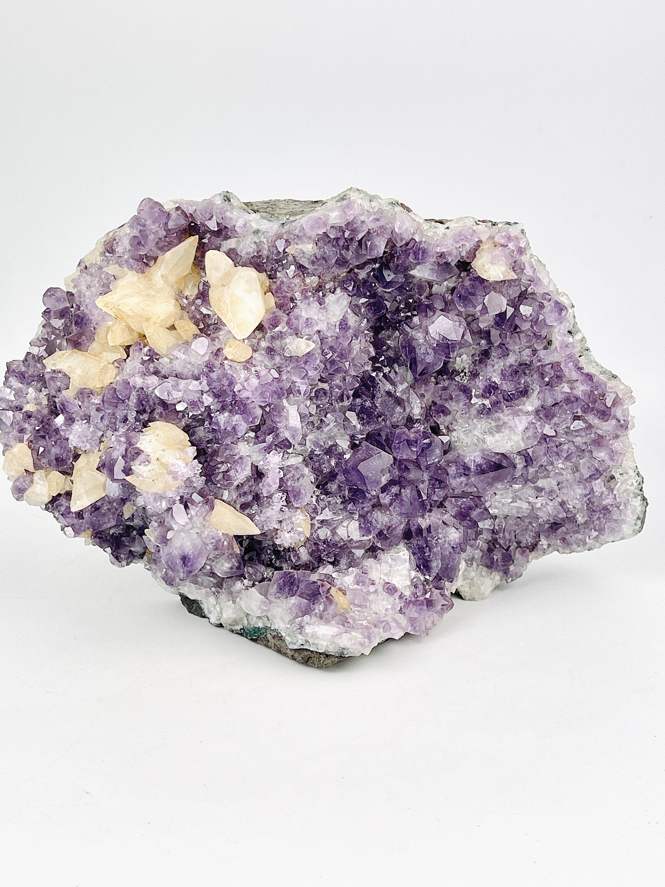 5kg Extraordinary Amethyst Geode with Calcite ,Amethyst Cathedral ,Large Amethyst Crystal Gift, Amethyst for Home Decor Crystal