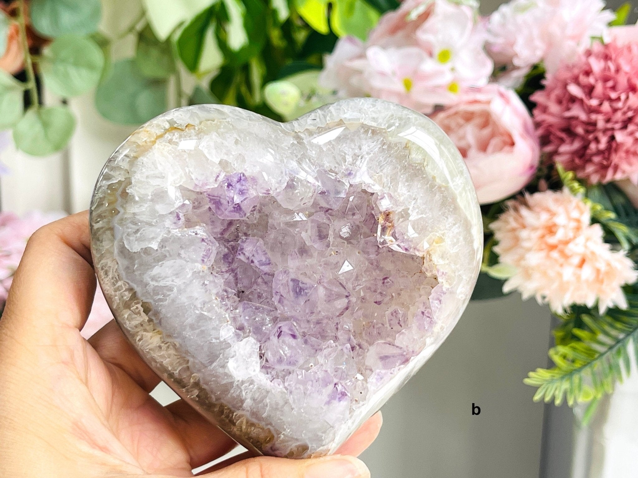 Druzy Agate Heart - Million Years Crystal