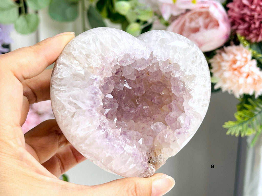 Druzy Agate Heart - Million Years Crystal