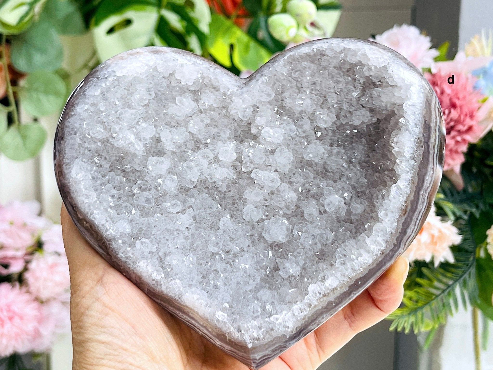Druzy Agate Heart - Million Years Crystal
