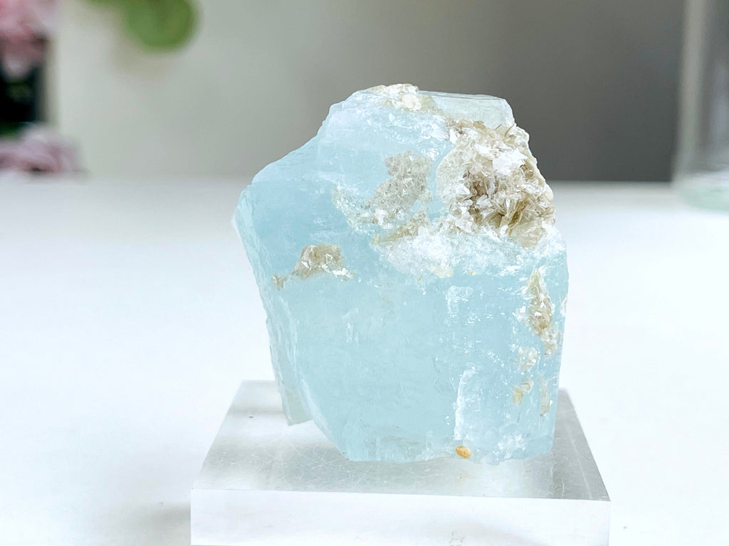 100g Natural Aquamarine Beryl Specimen with Muscovite – Skardu, Pakistan Gem-Quality Aquamarine | Collector's Crystal | Crystal Gift | Raw Mineral Specimen