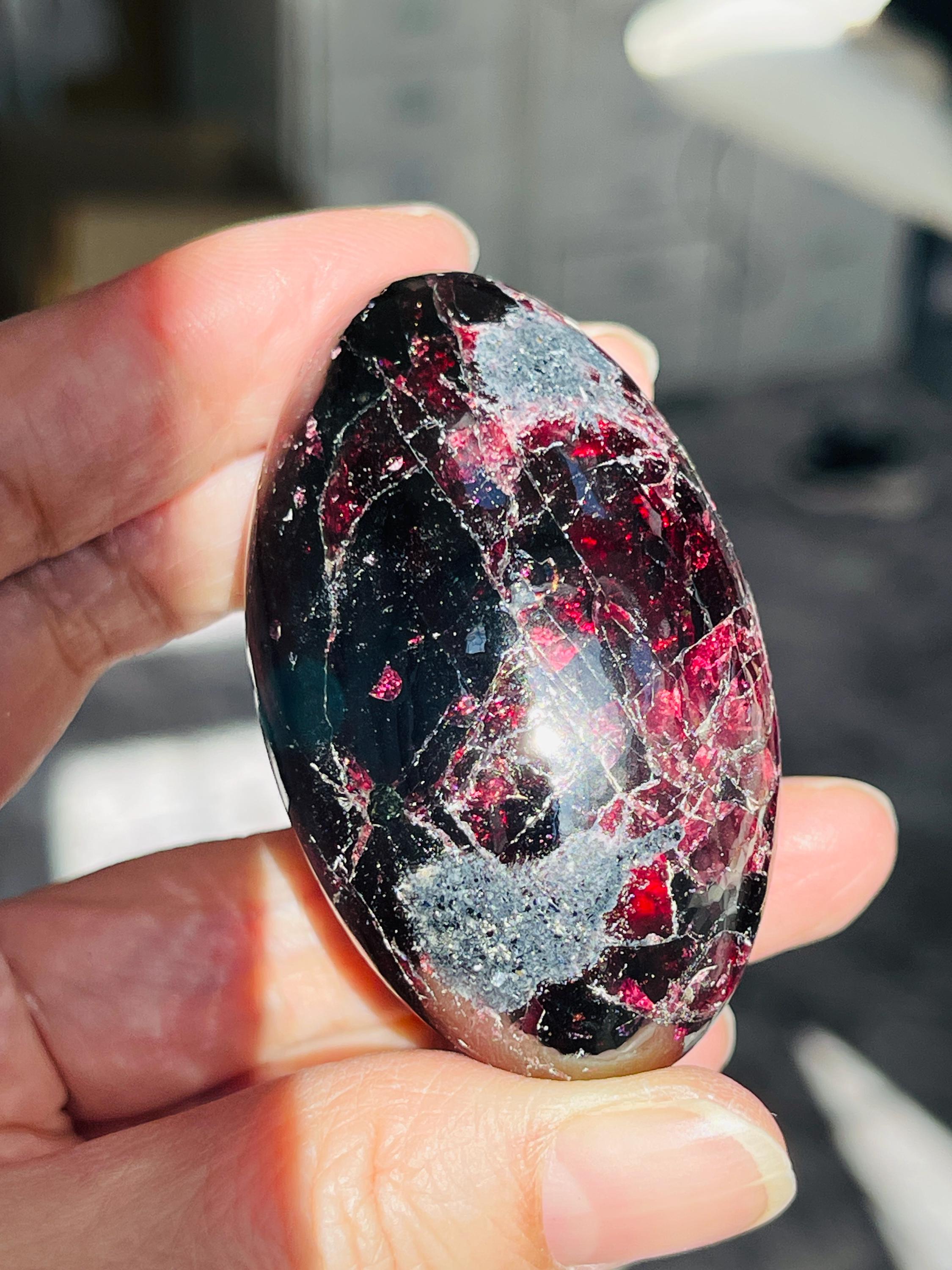 Gemy Garnet Crystal Shiva, Garnet Shiva Lingam, High Quality Garnet Crystal, Crystal Gift, Healing Crystal 3