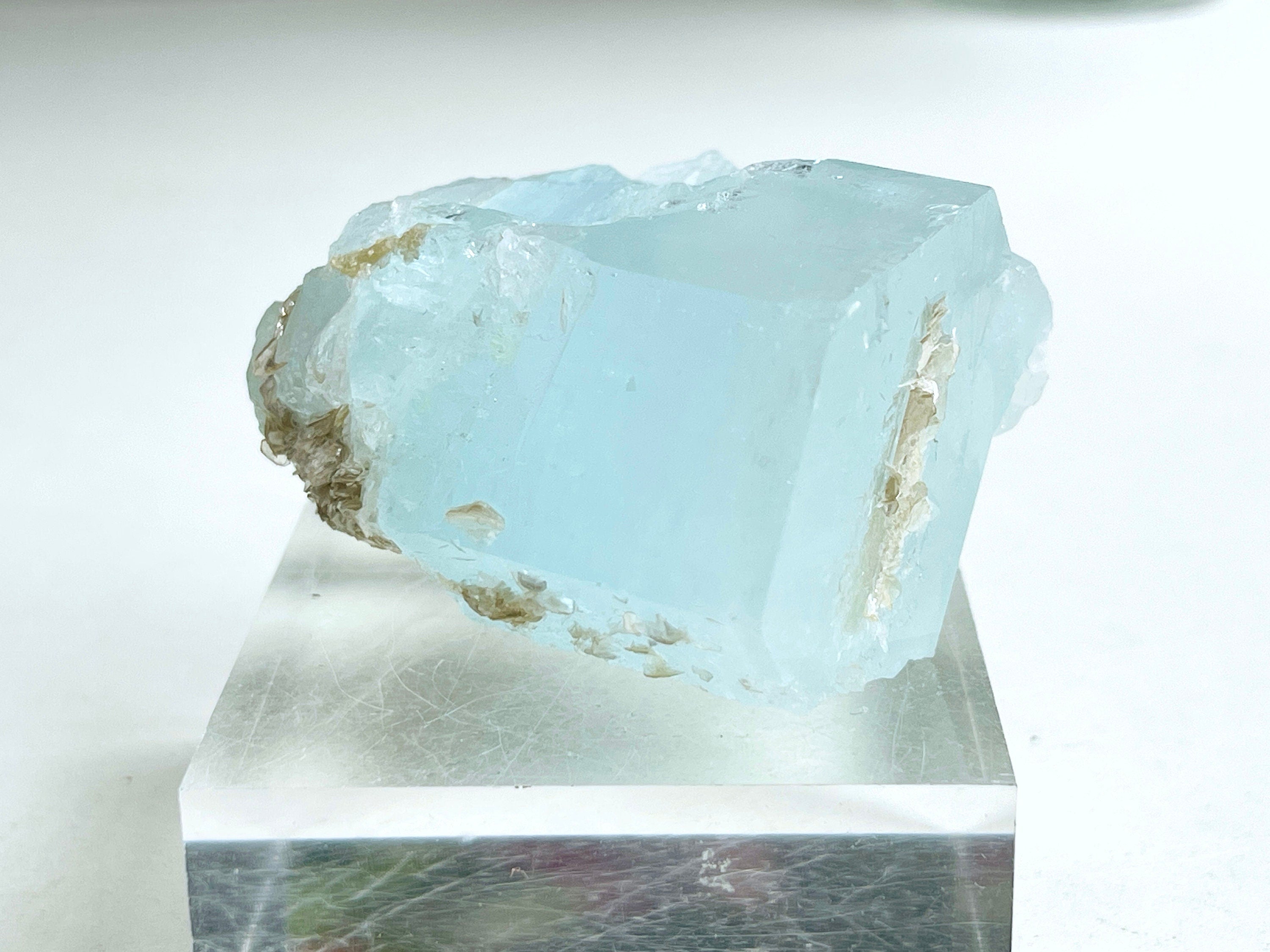 100g Natural Aquamarine Beryl Specimen with Muscovite – Skardu, Pakistan Gem-Quality Aquamarine | Collector's Crystal | Crystal Gift | Raw Mineral Specimen