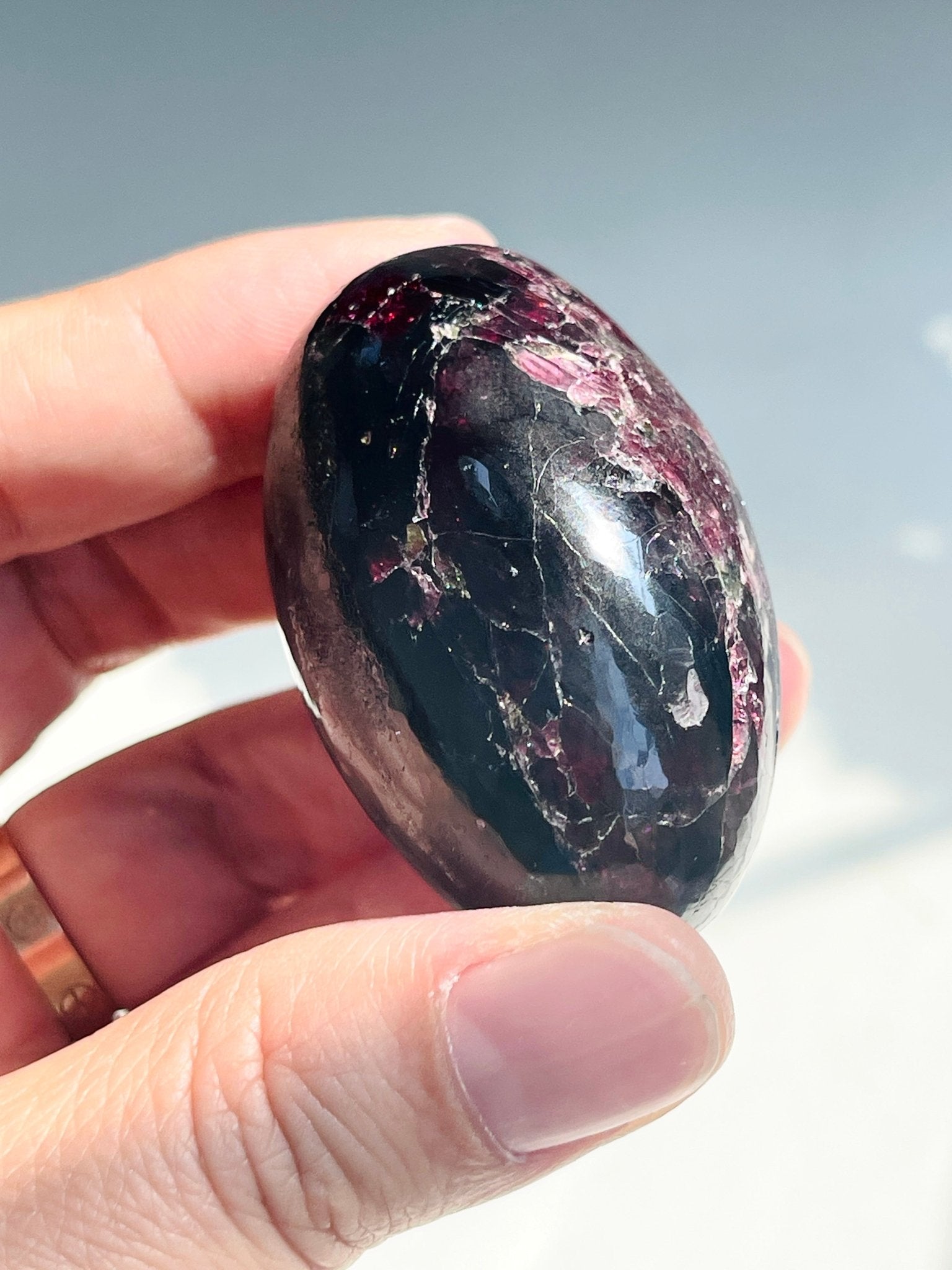 Gemy Garnet Crystal Shiva, Garnet Shiva Lingam, High Quality Garnet Crystal, Crystal Gift, Healing Crystal 10 - Million Years Crystal