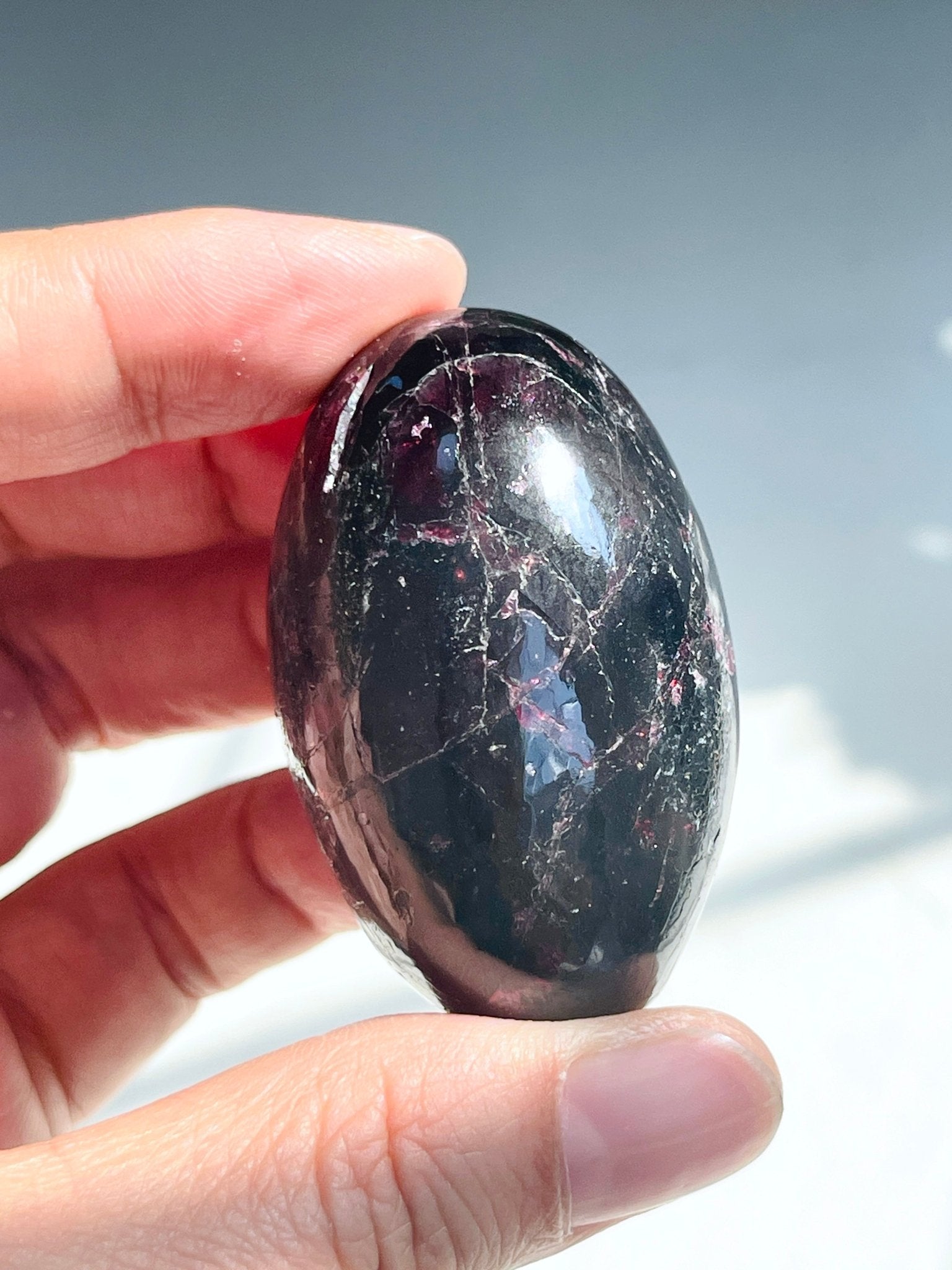 Gemy Garnet Crystal Shiva, Garnet Shiva Lingam, High Quality Garnet Crystal, Crystal Gift, Healing Crystal 10 - Million Years Crystal