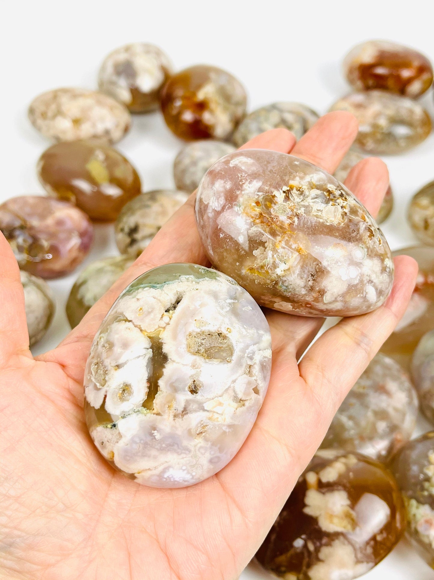 Flower Agate Palm Stone