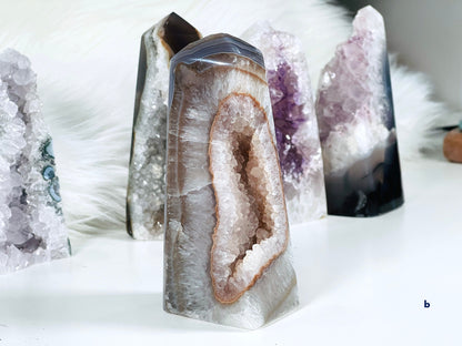 Agate Tower with Amethyst Druzy