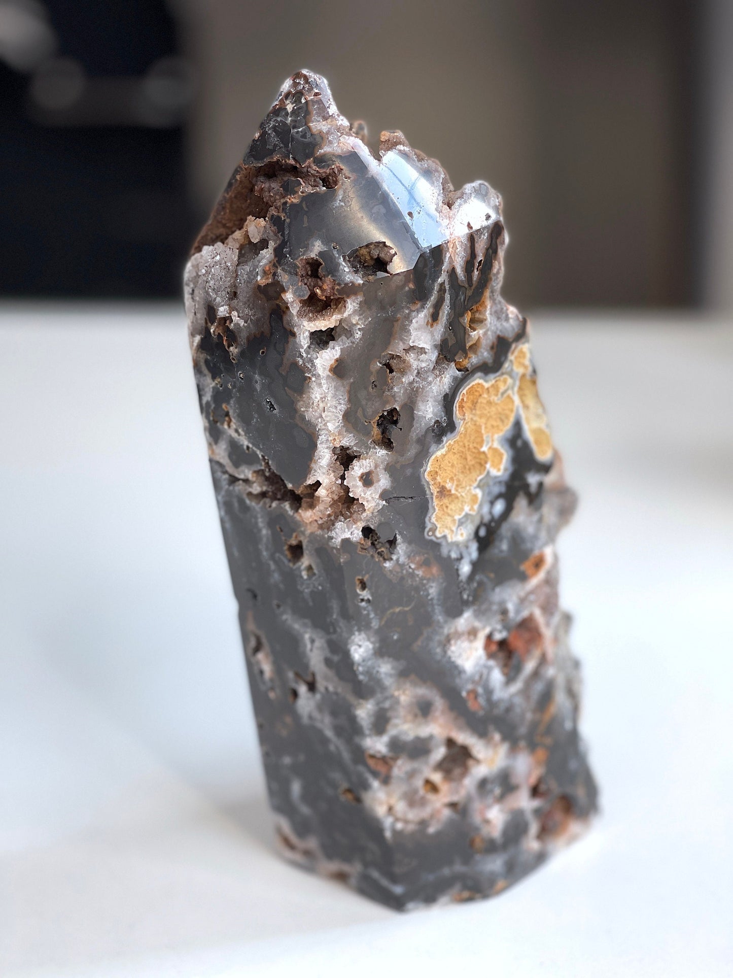 1.8kg Super Extra Quality Druzy Agate with Jasper Tower Point