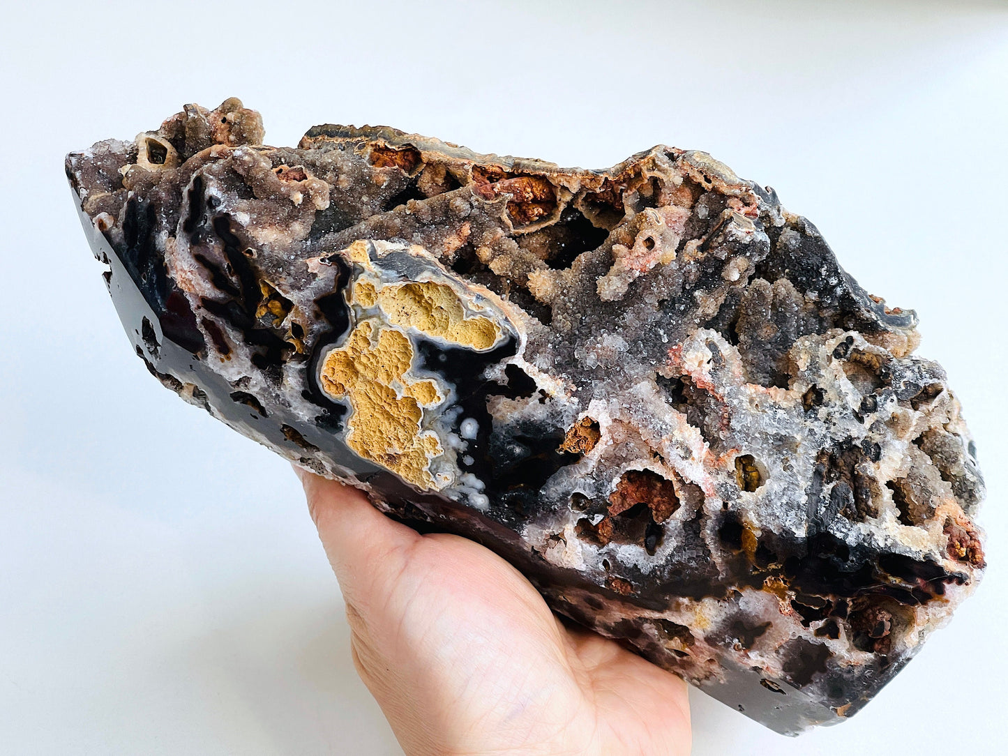 1.8kg Super Extra Quality Druzy Agate with Jasper Tower Point