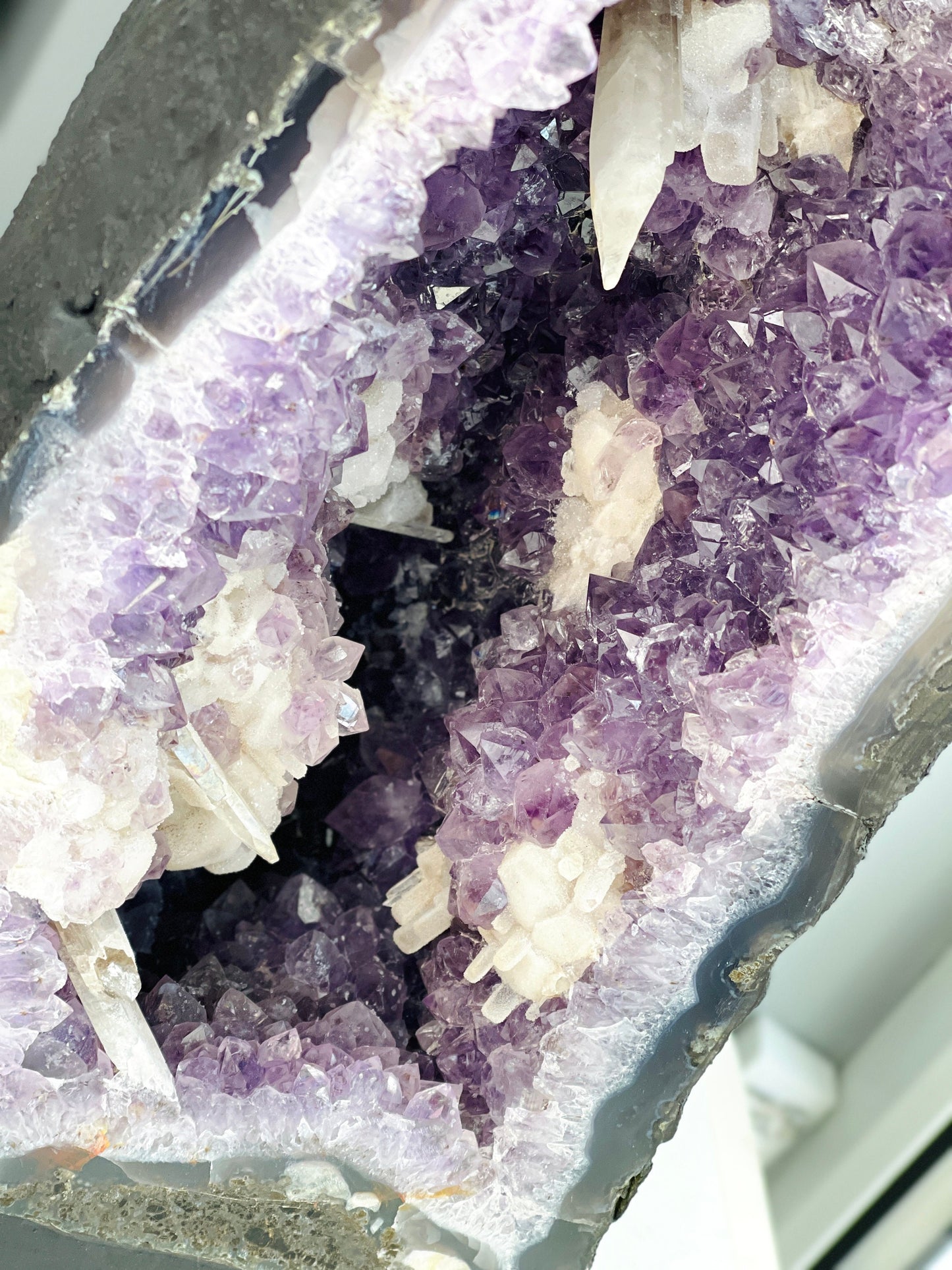 Amethyst Cathedral, 14kg amethyst cathedral geode