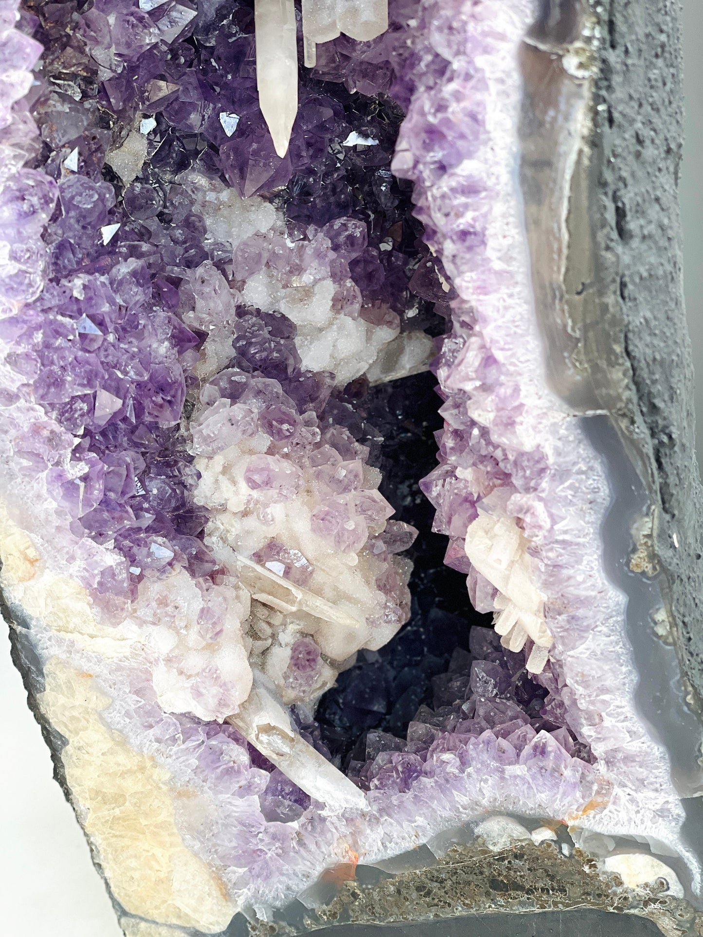 Amethyst Cathedral, 14kg amethyst cathedral geode