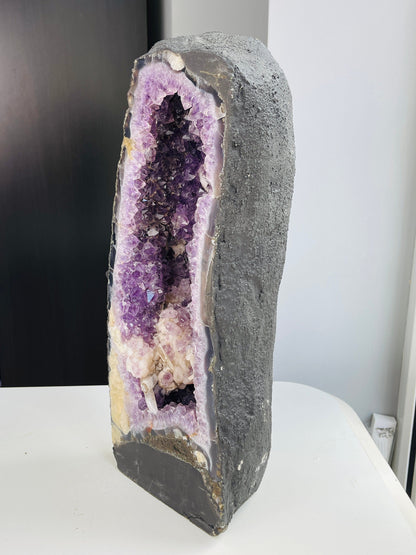 Amethyst Cathedral, 14kg amethyst cathedral geode