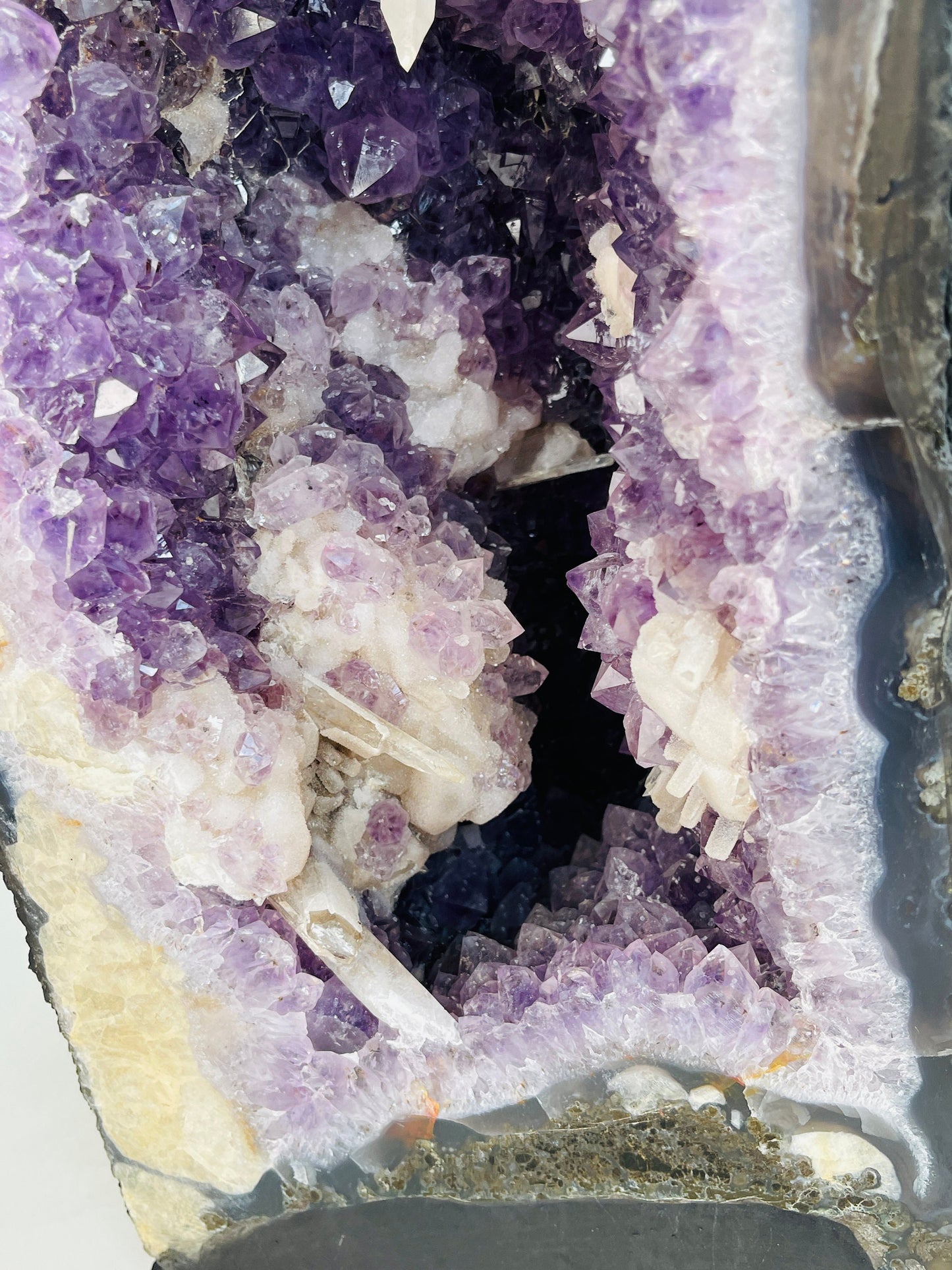 Amethyst Cathedral, 14kg amethyst cathedral geode