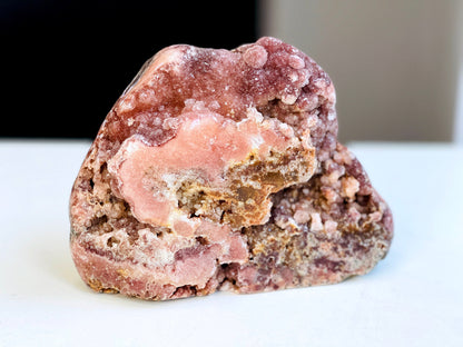 Pink Amethyst, 1.55kg Pink Amethyst Freefrom with Quartz Druzy, Pink Amethyst Stand, Pink Amethyst Crystal,Crystal Gift,Home decor